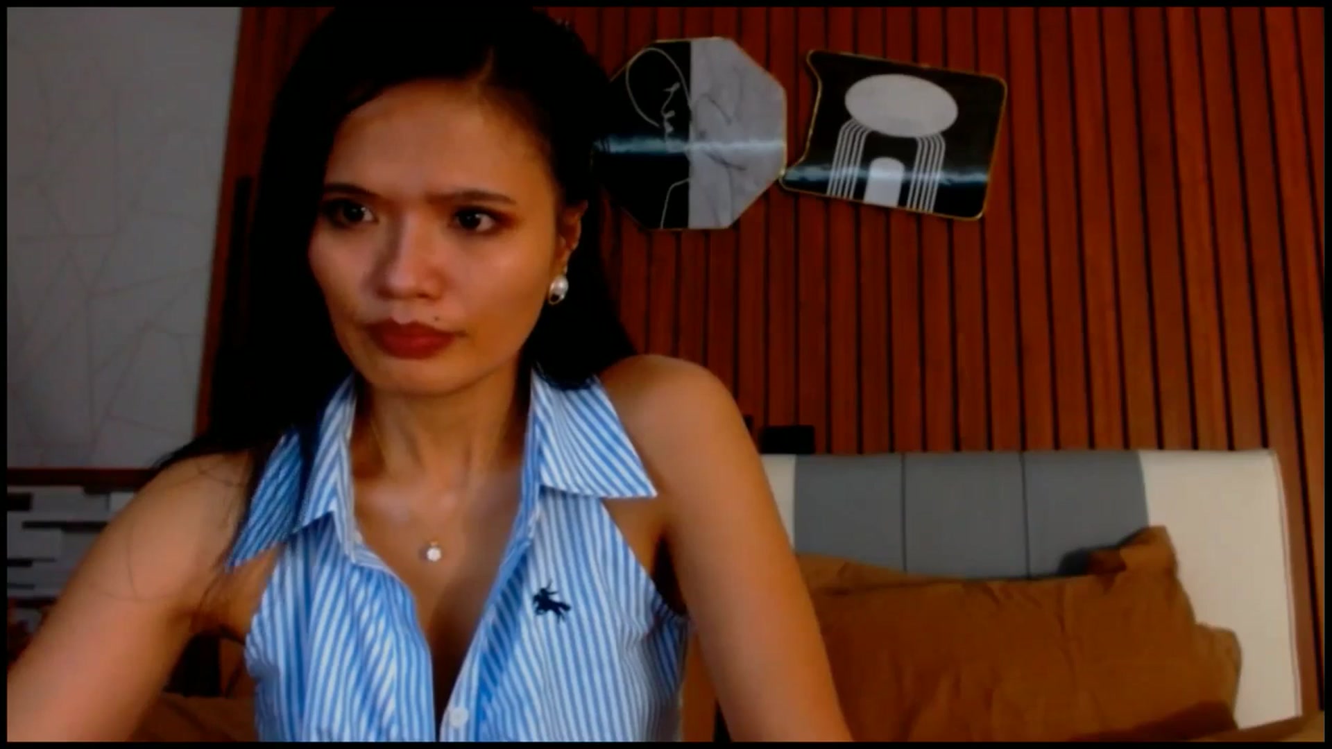 Gallery image thumbnail from SweetOne_4u's myfreecams stream on, 07/11/2025, 01:30 image 4 of 20