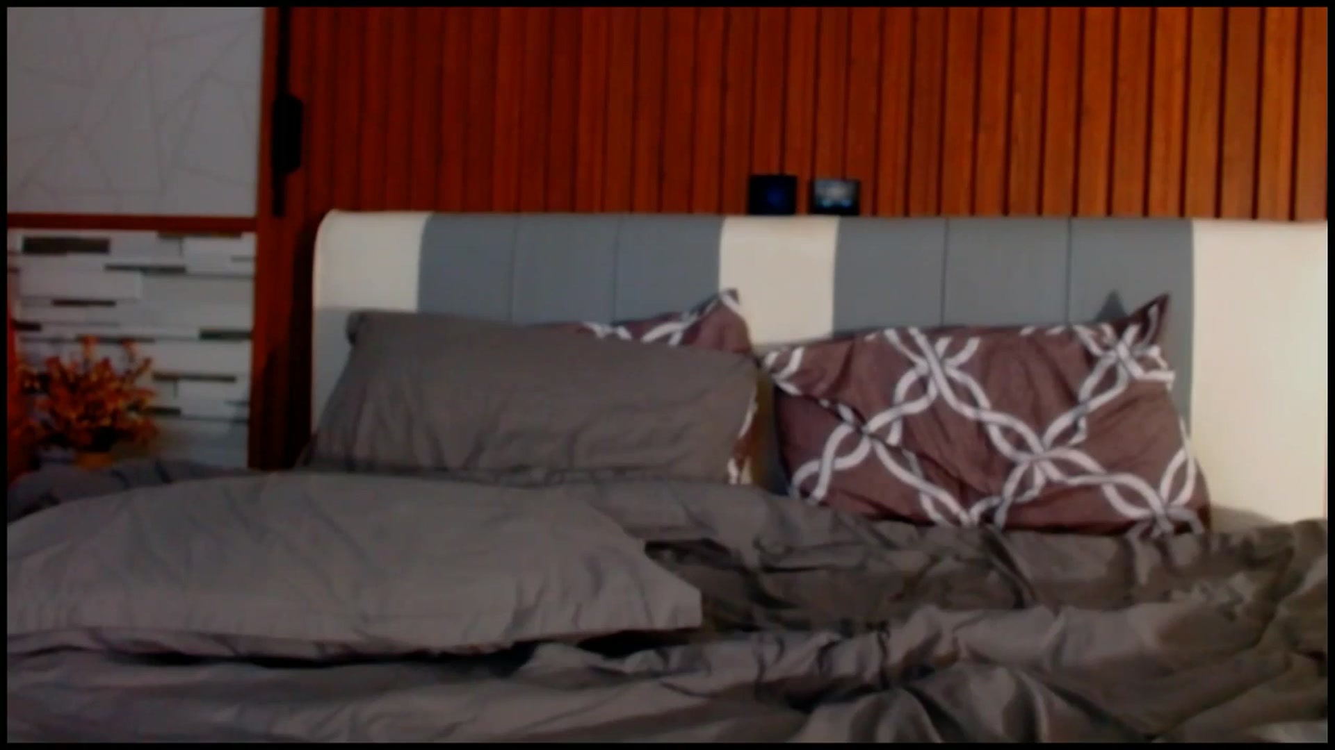 Gallery image thumbnail from SweetOne_4u's myfreecams stream on, 07/22/2025, 05:01 image 3 of 20