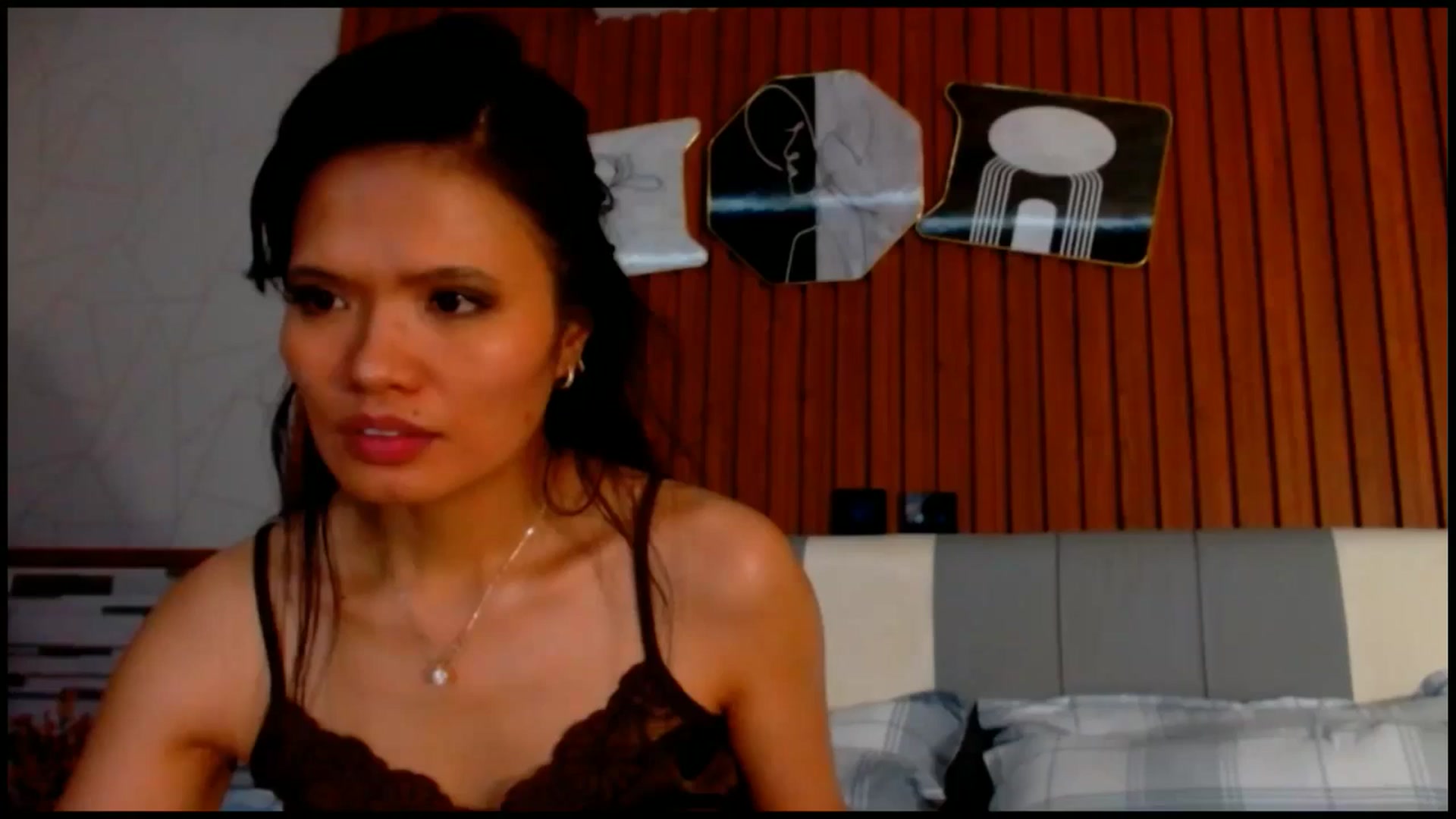 Gallery image thumbnail from SweetOne_4u's myfreecams stream on, 08/06/2025, 02:06 image 2 of 20