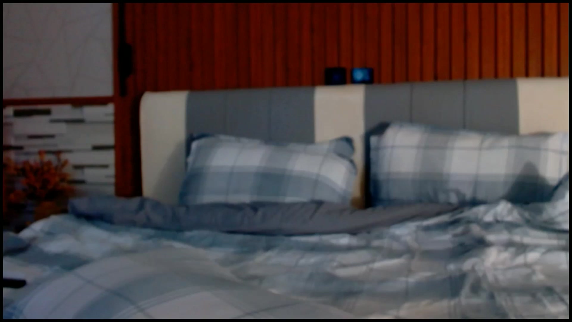 Gallery image thumbnail from SweetOne_4u's myfreecams stream on, 08/10/2025, 03:09 image 12 of 20