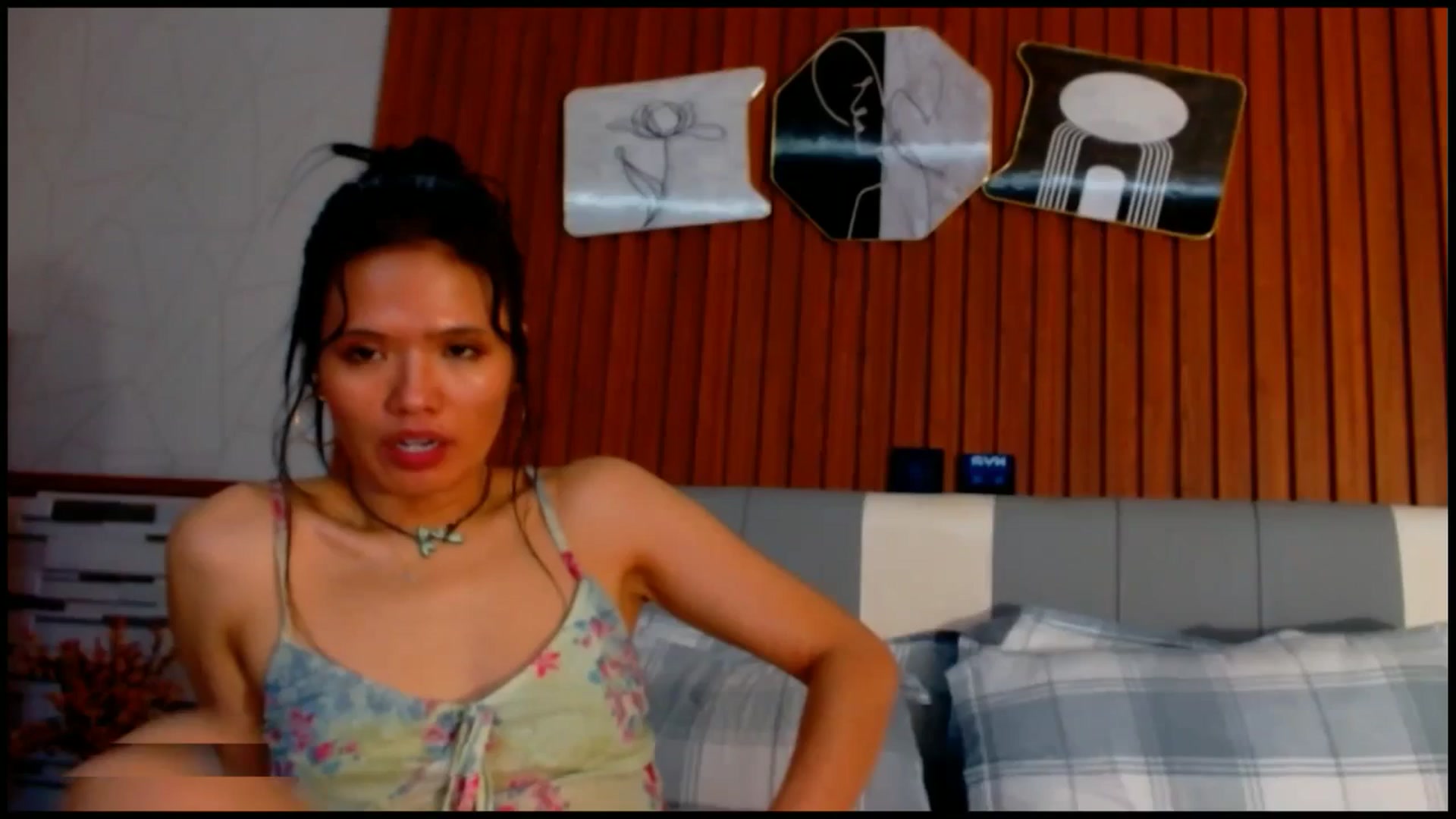 Gallery image thumbnail from SweetOne_4u's myfreecams stream on, 08/16/2025, 03:17 image 1 of 20