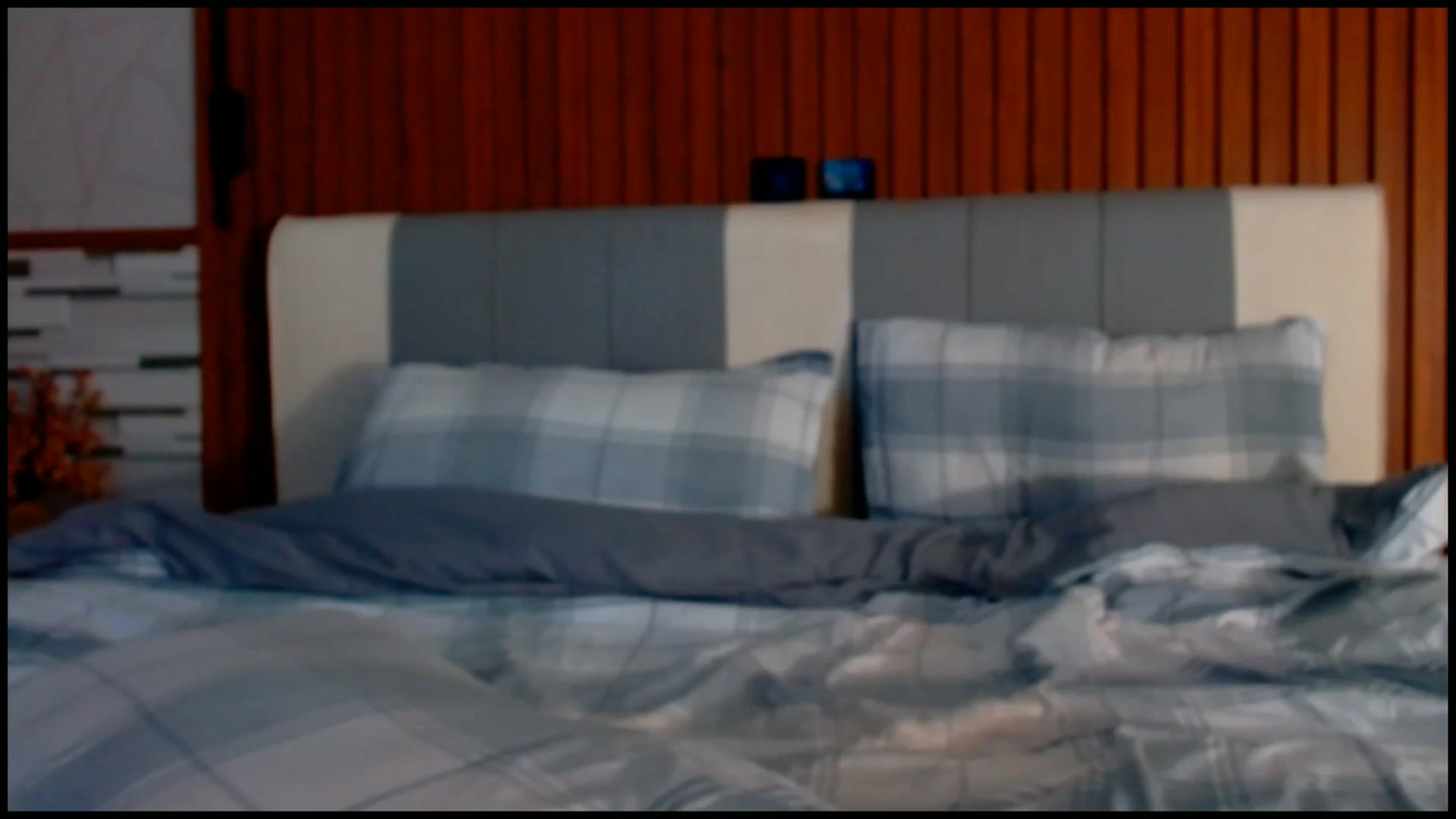 Gallery image thumbnail from SweetOne_4u's myfreecams stream on, 08/20/2025, 04:10 image 5 of 20