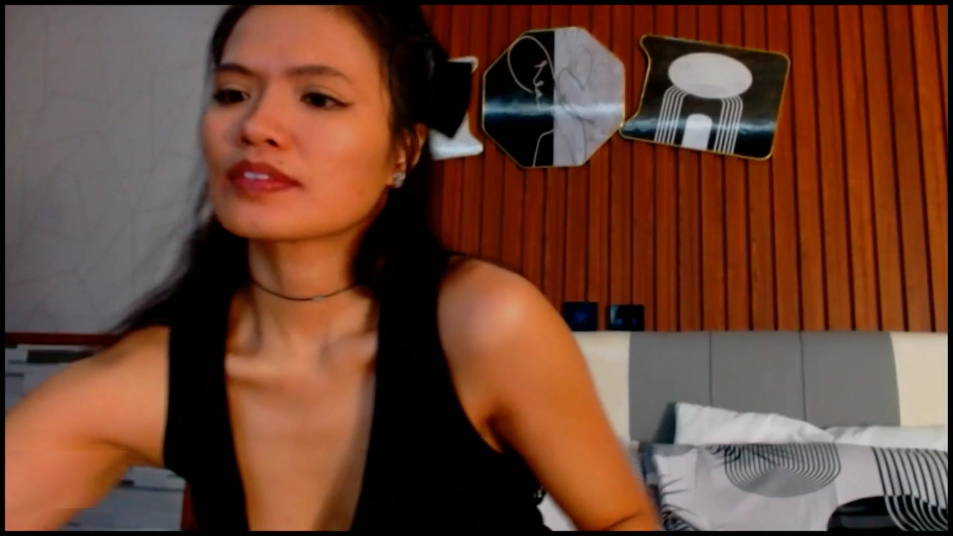 Gallery image thumbnail from SweetOne_4u's myfreecams stream on, 08/31/2025, 01:34 image 5 of 20
