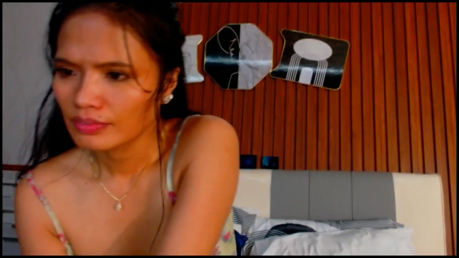 Gallery image thumbnail from SweetOne_4u's myfreecams stream on, 09/15/2025, 03:12 image 19 of 20