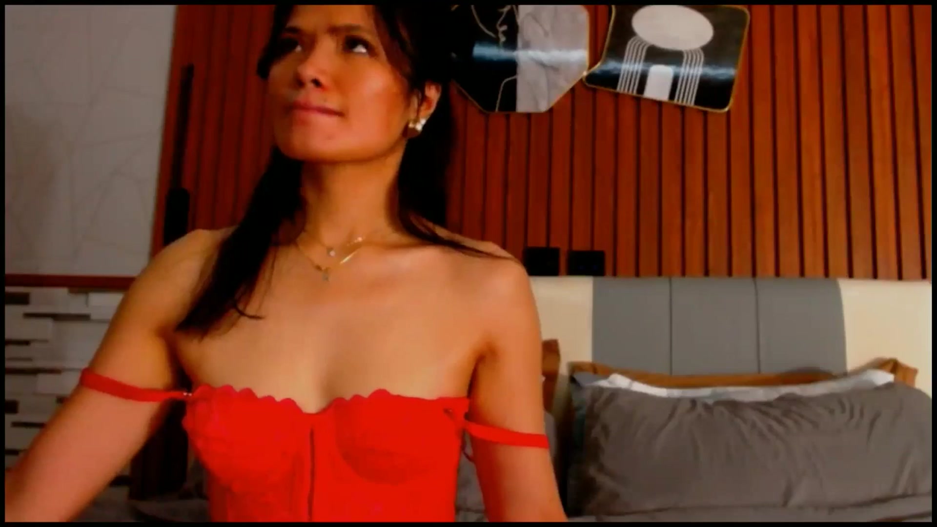Gallery image thumbnail from SweetOne_4u's myfreecams stream on, 09/27/2025, 03:20 image 11 of 20