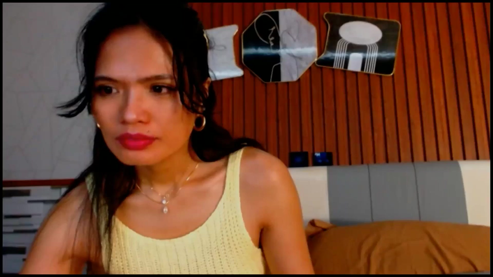 Gallery image thumbnail from SweetOne_4u's myfreecams stream on, 10/01/2025, 02:44 image 2 of 20
