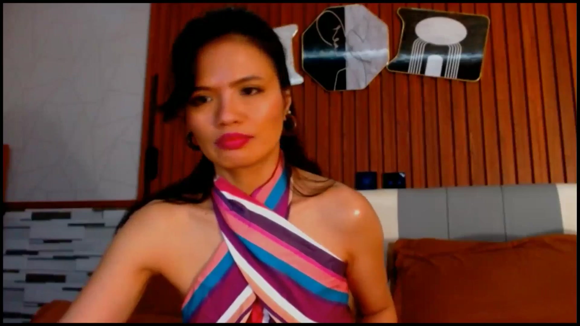 Gallery image thumbnail from SweetOne_4u's myfreecams stream on, 10/03/2025, 02:56 image 3 of 20