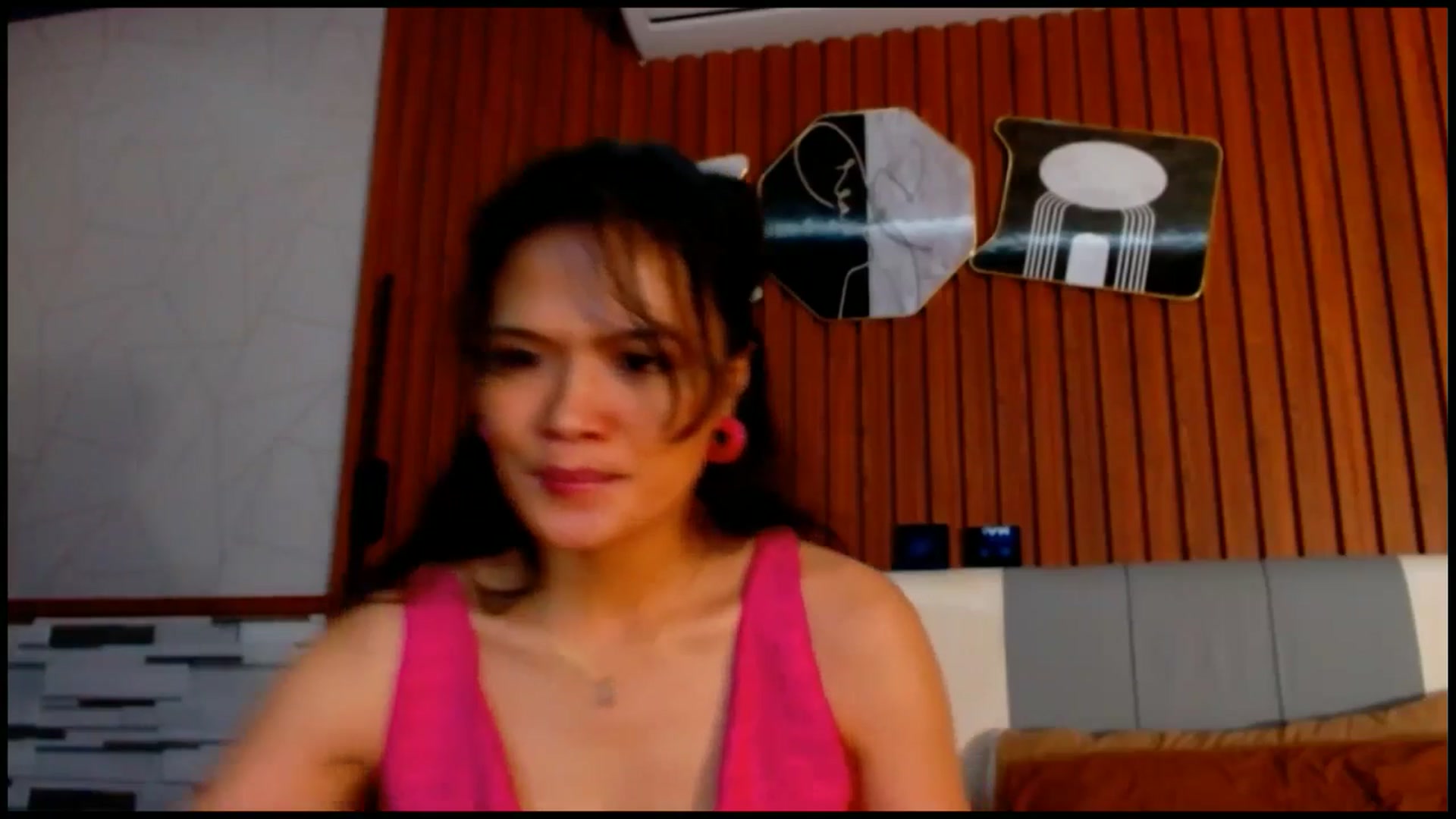 Gallery image thumbnail from SweetOne_4u's myfreecams stream on, 10/05/2025, 02:47 image 8 of 20