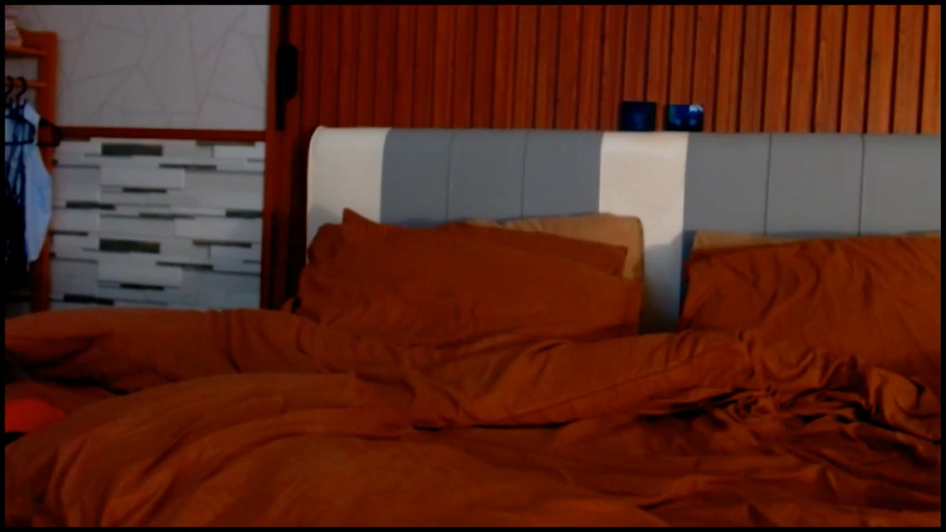 Gallery image thumbnail from SweetOne_4u's myfreecams stream on, 10/07/2025, 03:12 image 15 of 20