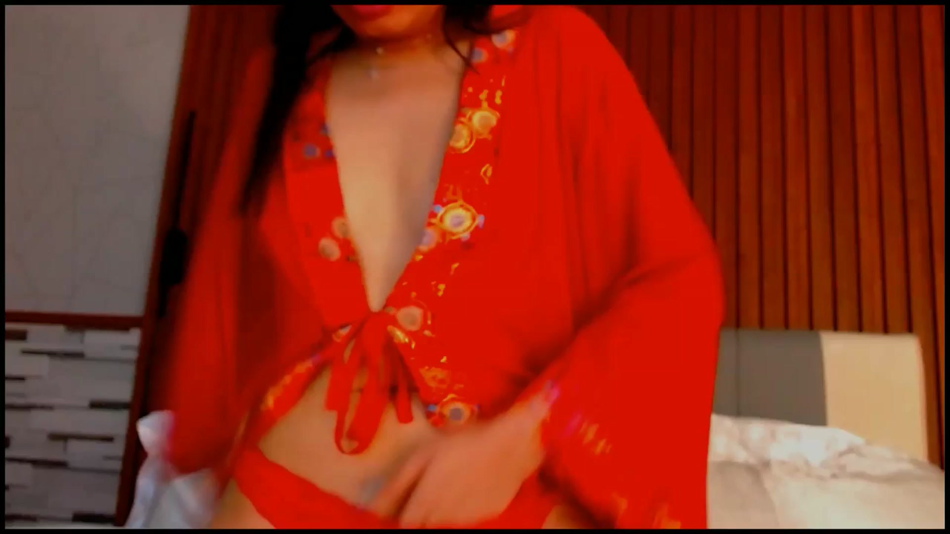 Gallery image thumbnail from SweetOne_4u's myfreecams stream on, 11/13/2025, 04:02 image 12 of 20