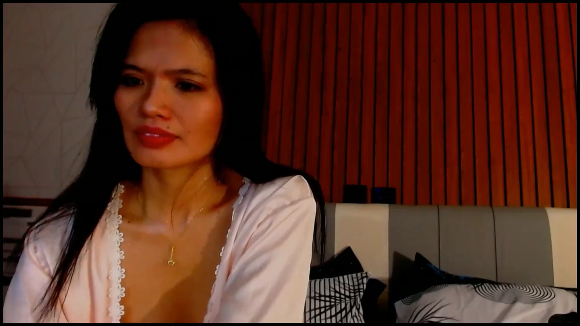 Gallery image thumbnail from SweetOne_4u's myfreecams stream on, 11/18/2025, 02:22 image 5 of 20