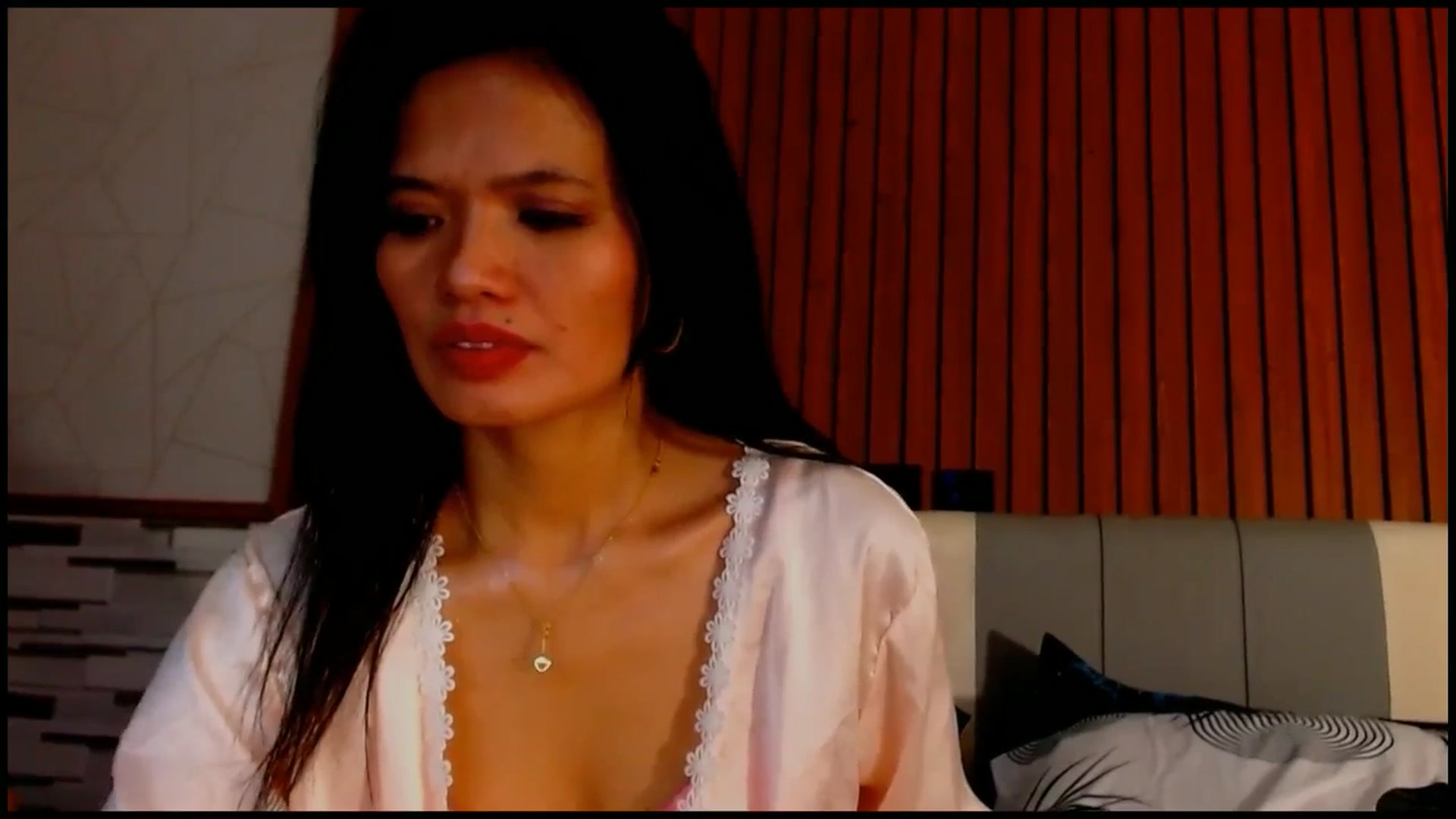 Gallery image thumbnail from SweetOne_4u's myfreecams stream on, 11/18/2025, 02:22 image 6 of 20
