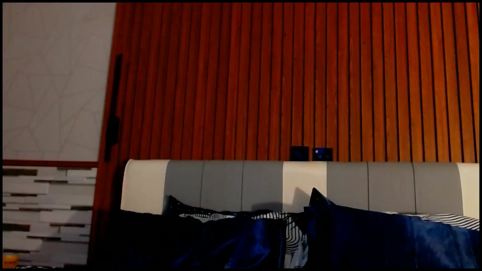 Gallery image thumbnail from SweetOne_4u's myfreecams stream on, 11/24/2025, 03:56 image 7 of 20