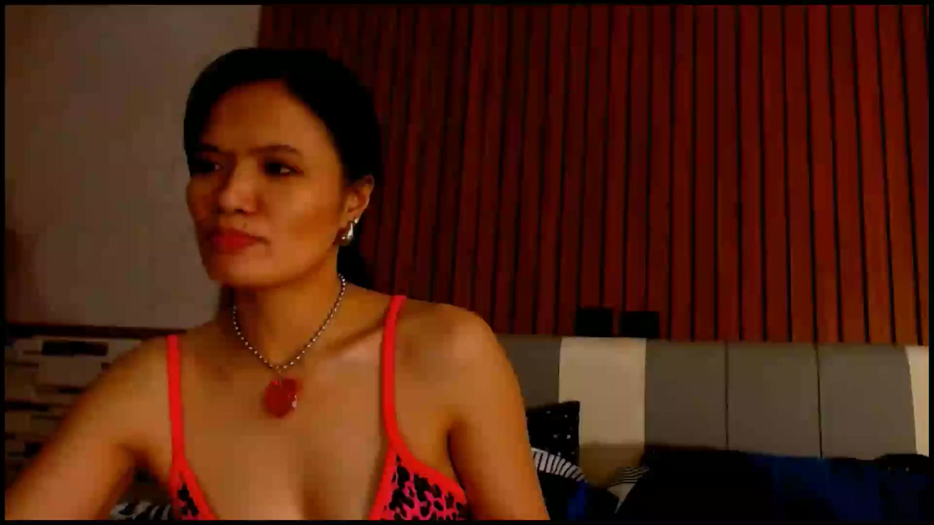 Gallery image thumbnail from SweetOne_4u's myfreecams stream on, 01/13/2026, 04:17 image 1 of 20