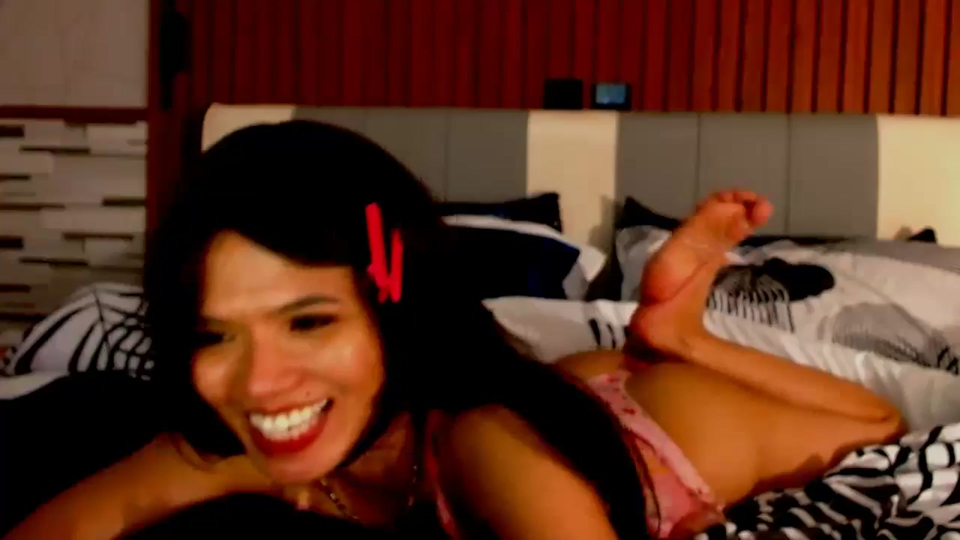 Gallery image thumbnail from SweetOne_4u's myfreecams stream on, 02/16/2026, 04:22 image 15 of 20