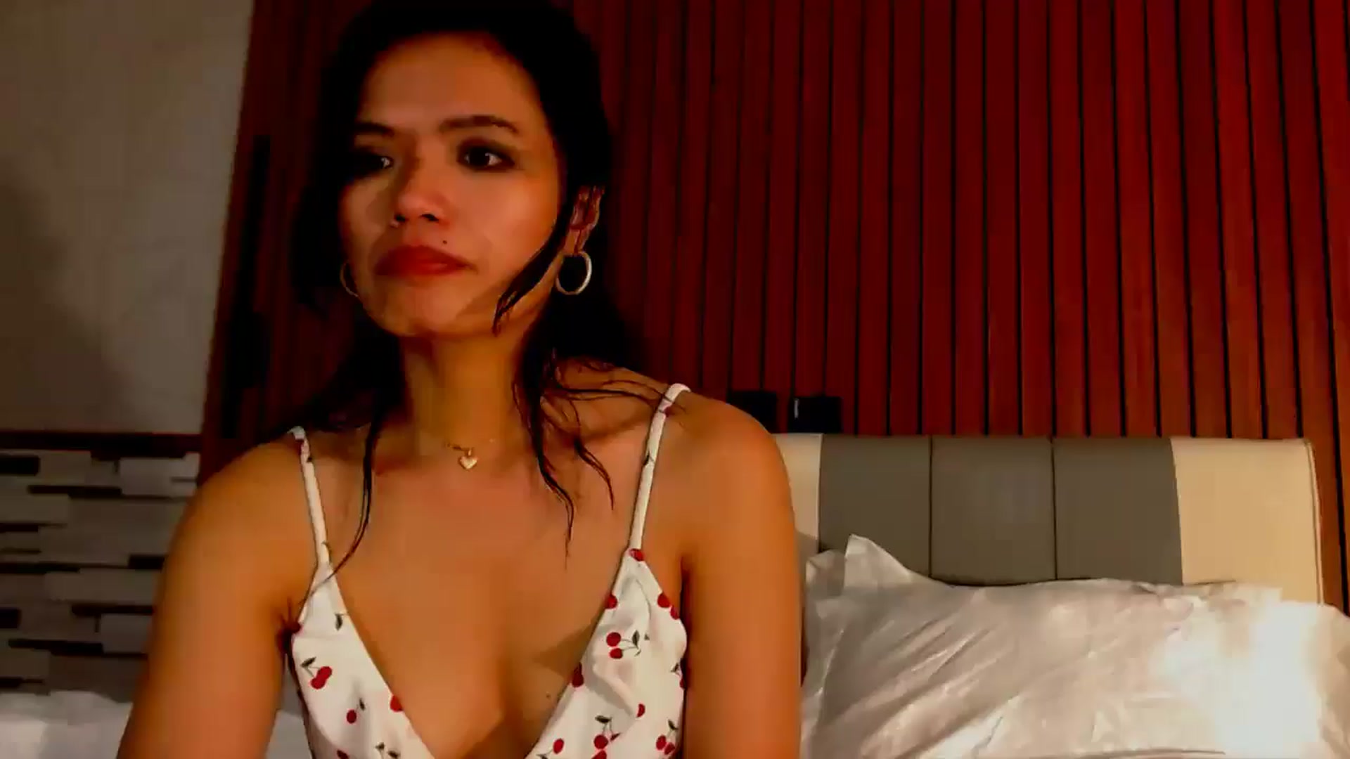 Gallery image thumbnail from SweetOne_4u's myfreecams stream on, 03/29/2026, 02:30 image 7 of 20