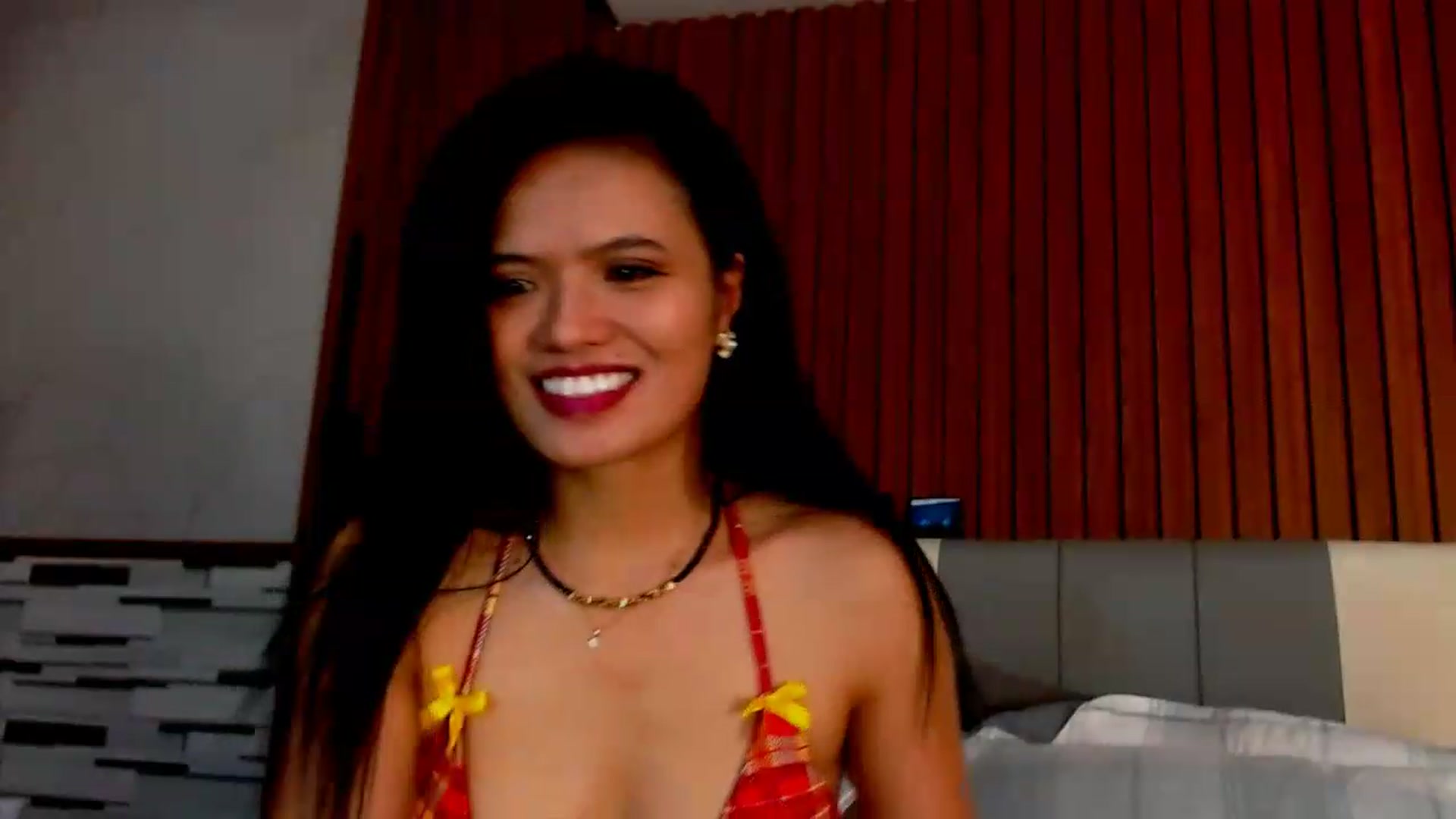 Gallery image thumbnail from SweetOne_4u's myfreecams stream on, 05/18/2026, 03:30 image 6 of 20