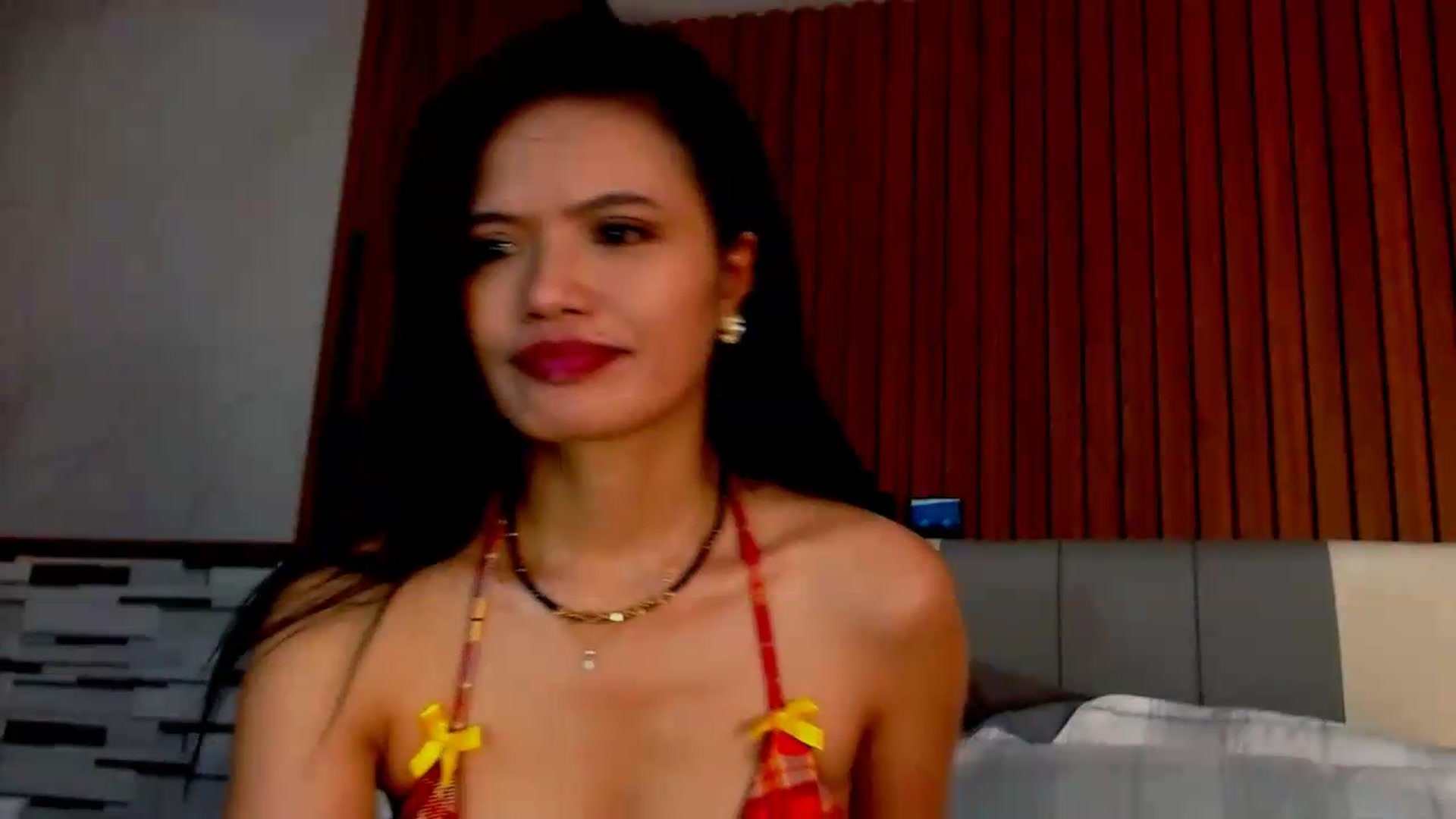Gallery image thumbnail from SweetOne_4u's myfreecams stream on, 05/18/2026, 03:30 image 4 of 20