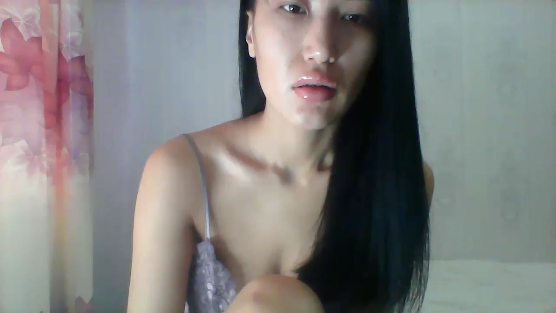 Gallery image thumbnail from SweetRo0mance's myfreecams stream on, 12/08/2022, 05:14 image 3 of 20