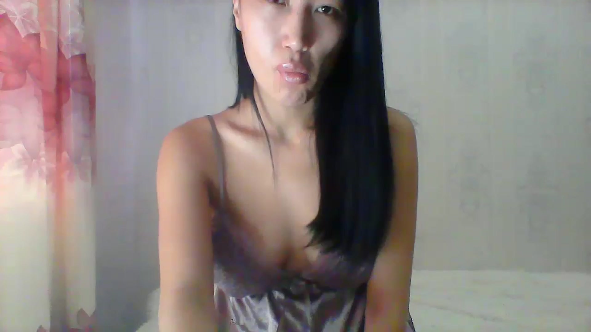 Gallery image thumbnail from SweetRo0mance's myfreecams stream on, 12/08/2022, 05:14 image 18 of 20