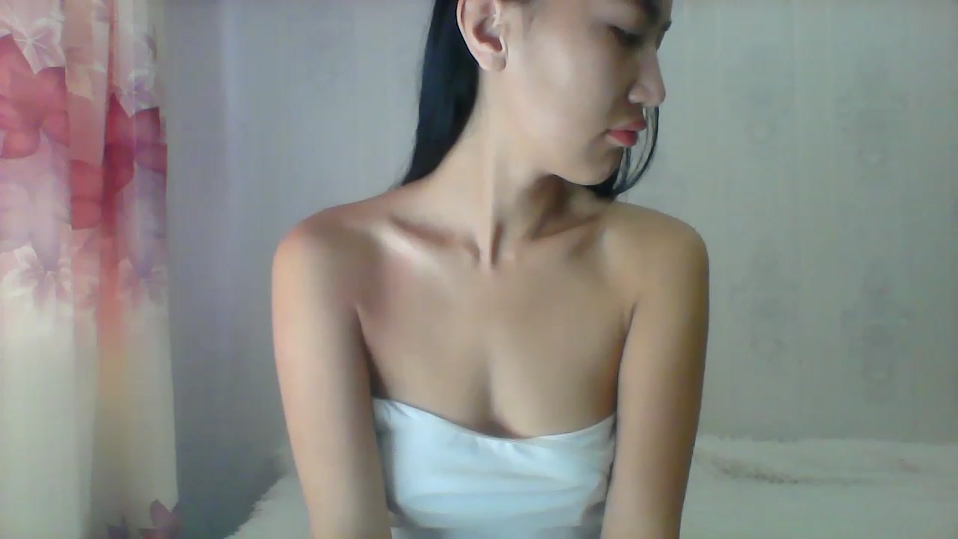 Gallery image thumbnail from SweetRo0mance's myfreecams stream on, 12/09/2022, 04:56 image 17 of 20