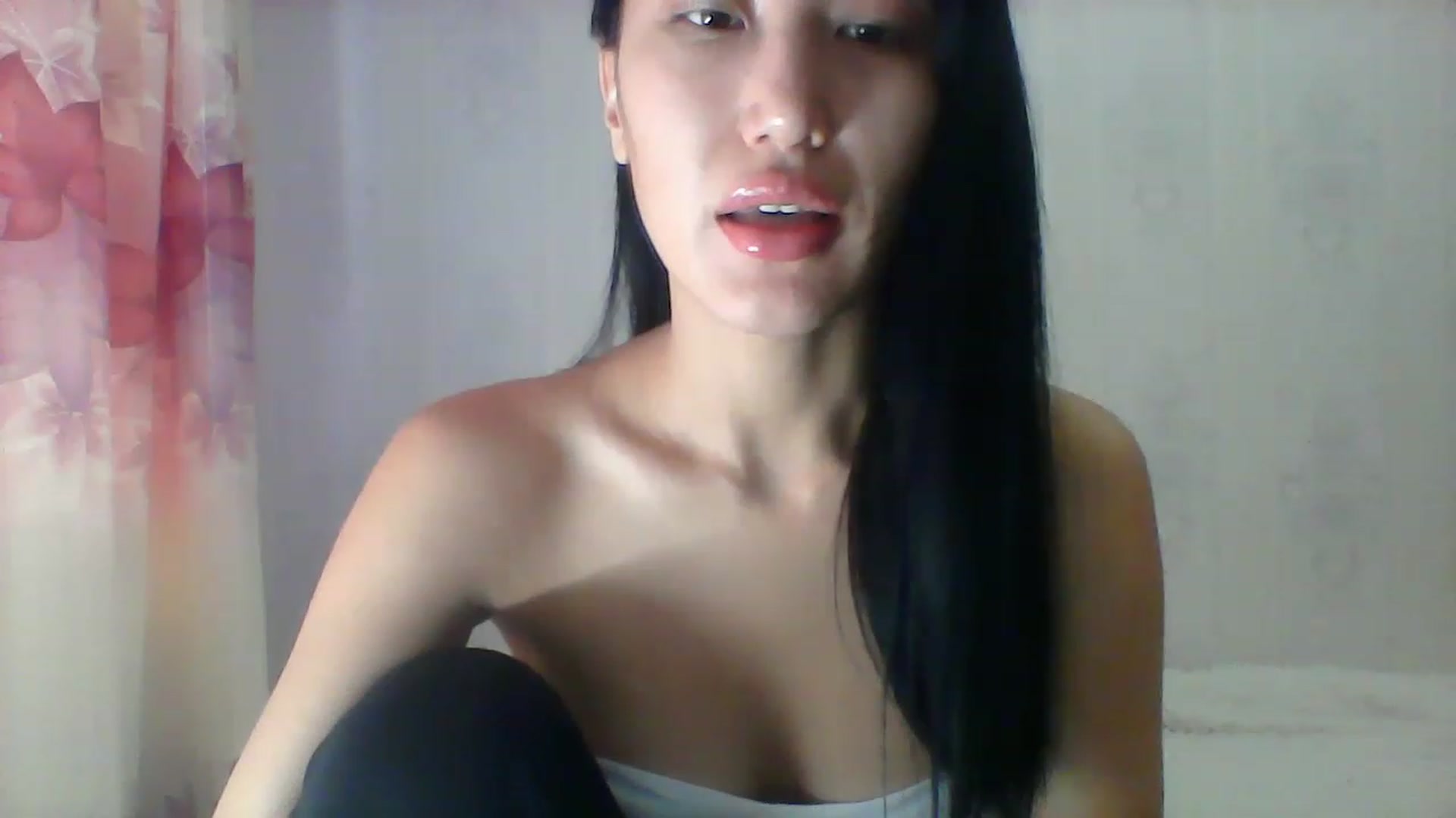 Gallery image thumbnail from SweetRo0mance's myfreecams stream on, 12/09/2022, 04:56 image 9 of 20