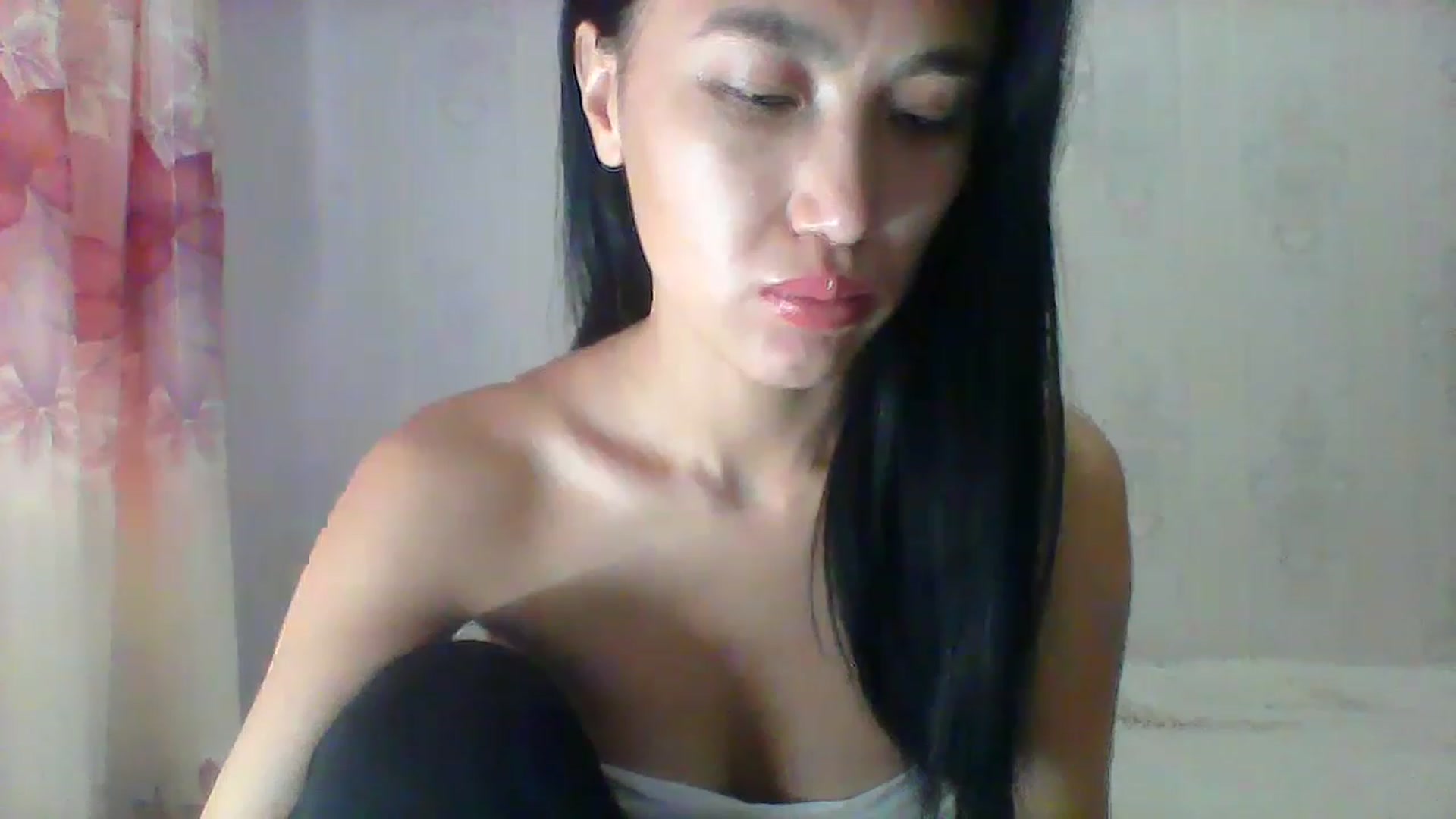 Gallery image thumbnail from SweetRo0mance's myfreecams stream on, 12/09/2022, 04:56 image 4 of 20