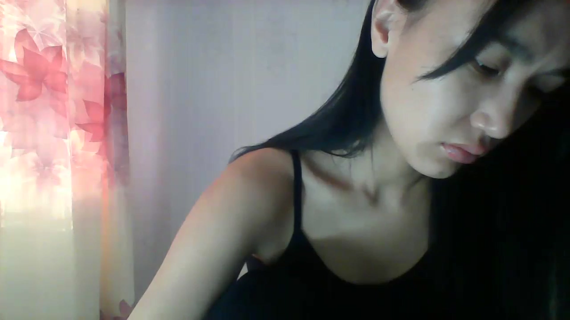 Gallery image thumbnail from SweetRo0mance's myfreecams stream on, 12/13/2022, 04:25 image 15 of 20