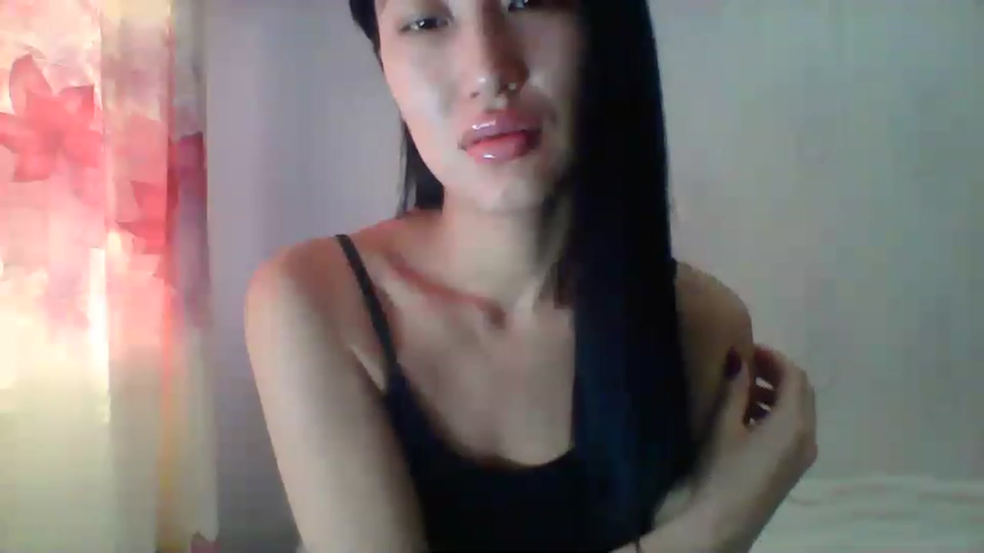 Gallery image thumbnail from SweetRo0mance's myfreecams stream on, 12/13/2022, 04:59 image 6 of 20
