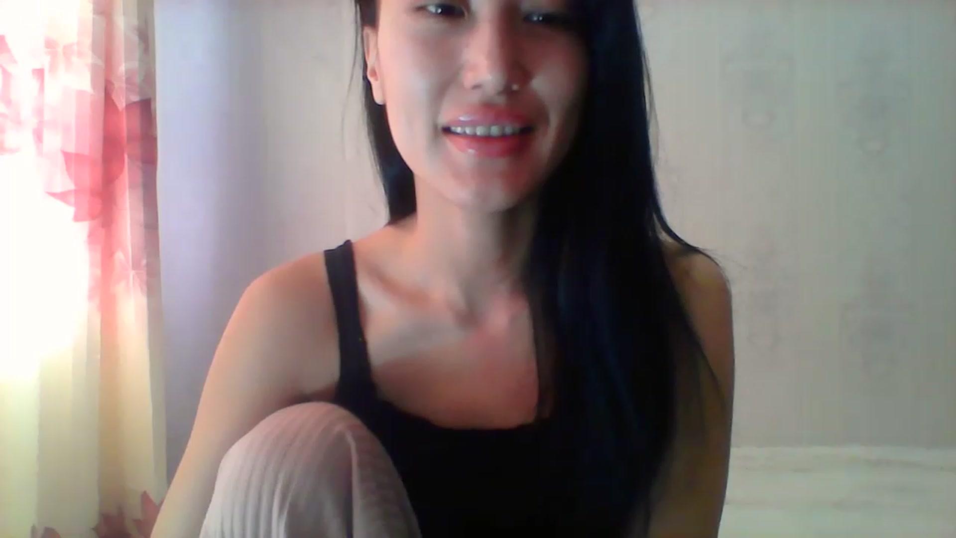Gallery image thumbnail from SweetRo0mance's myfreecams stream on, 12/16/2022, 04:58 image 11 of 20