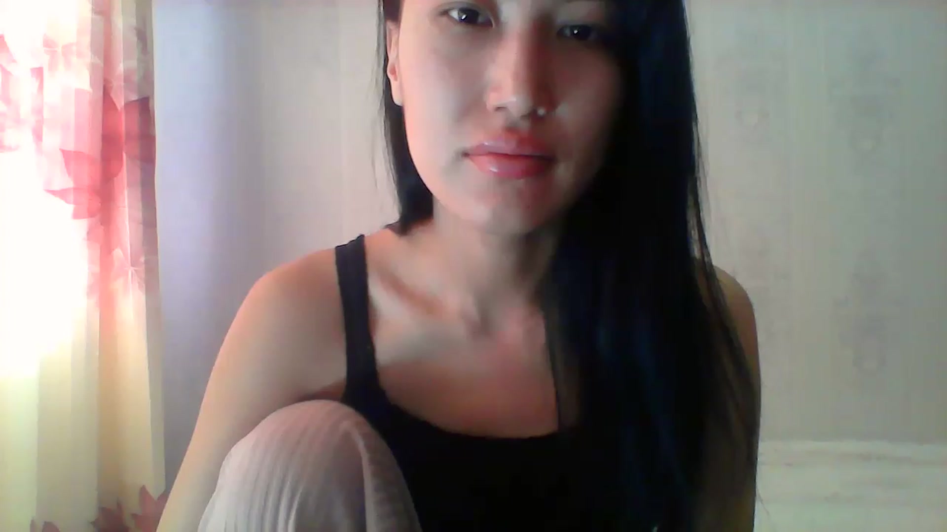 Gallery image thumbnail from SweetRo0mance's myfreecams stream on, 12/16/2022, 04:58 image 12 of 20