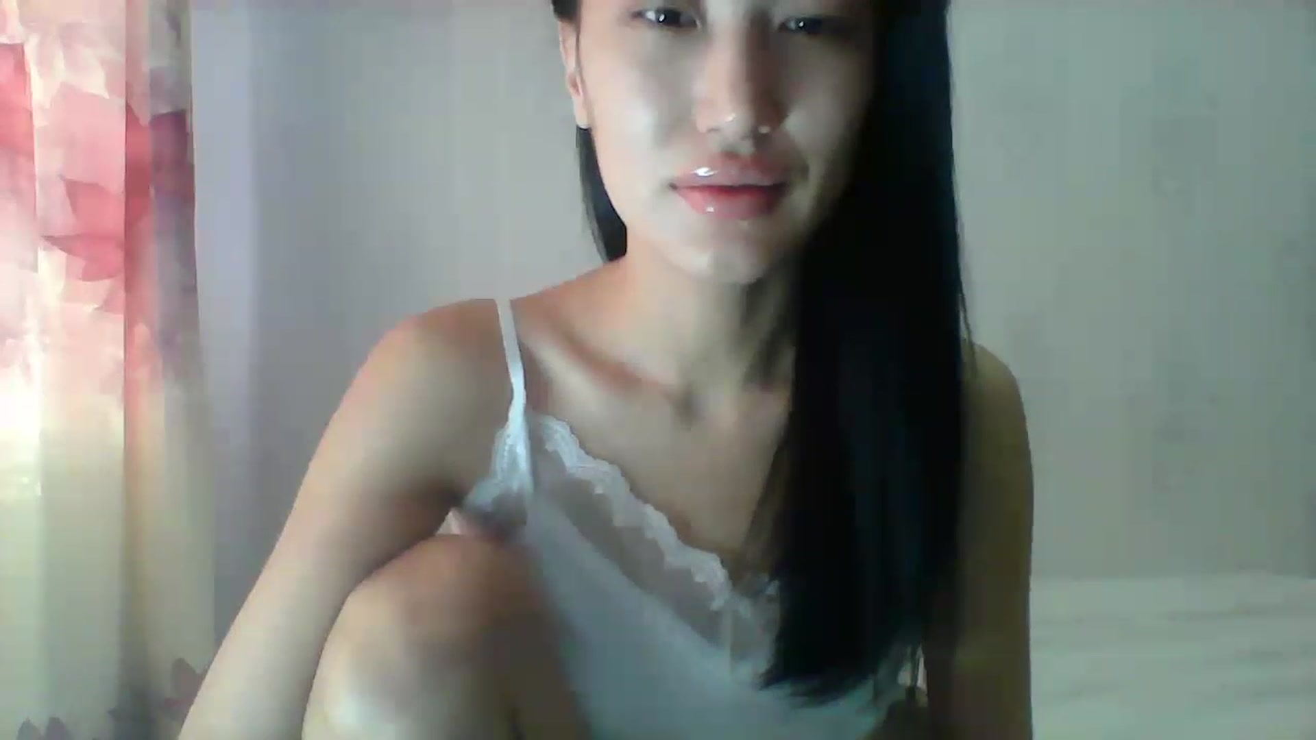 Gallery image thumbnail from SweetRo0mance's myfreecams stream on, 12/25/2022, 05:00 image 8 of 20