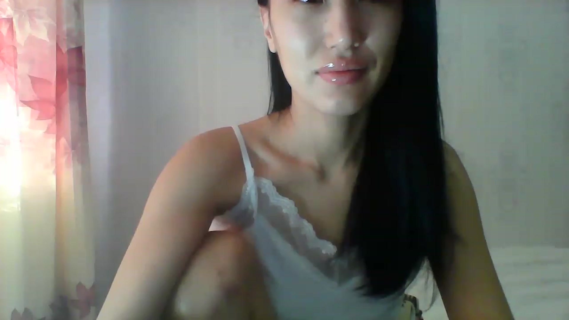 Gallery image thumbnail from SweetRo0mance's myfreecams stream on, 12/25/2022, 05:00 image 2 of 20