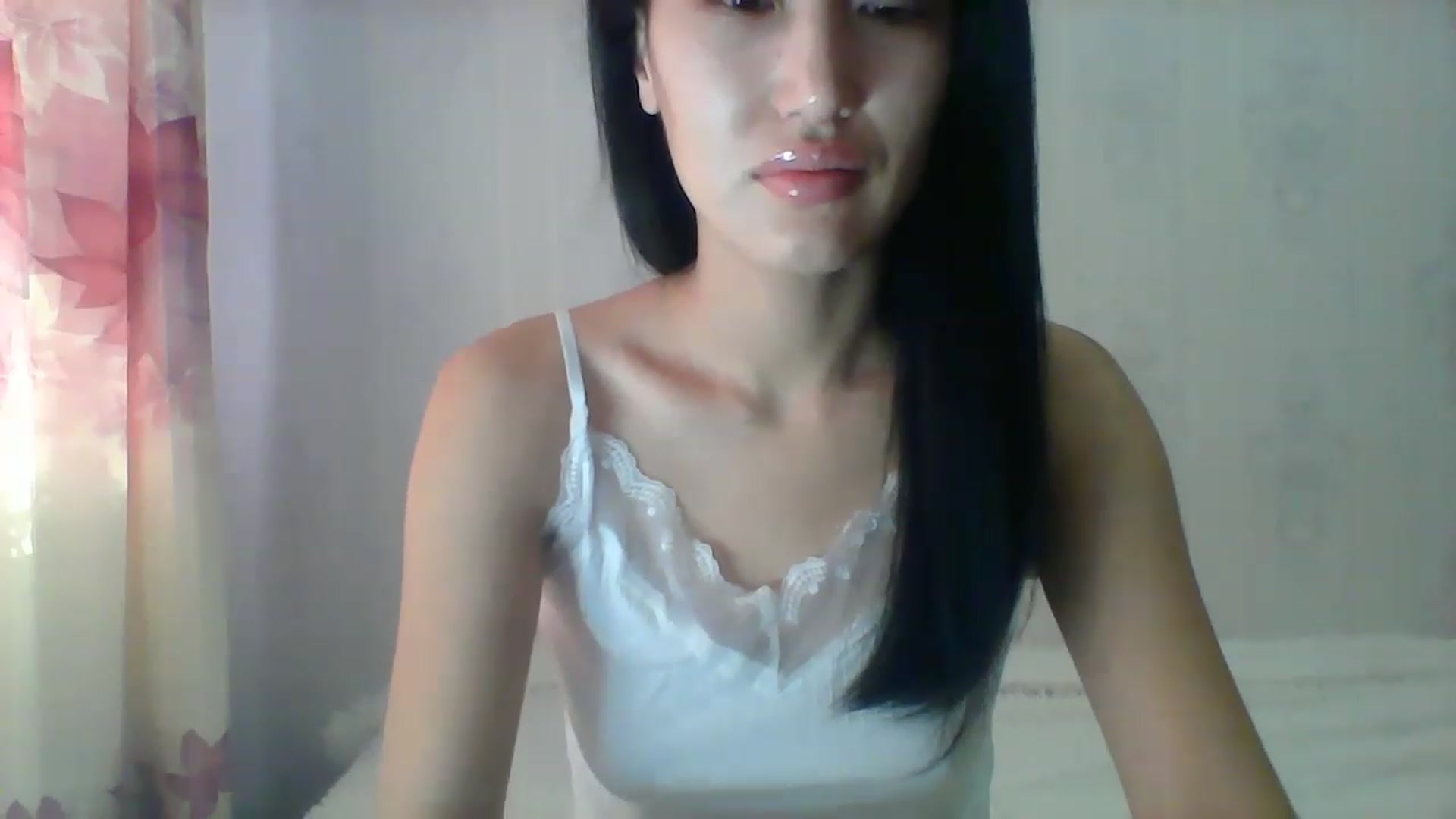 Gallery image thumbnail from SweetRo0mance's myfreecams stream on, 12/25/2022, 05:00 image 13 of 20