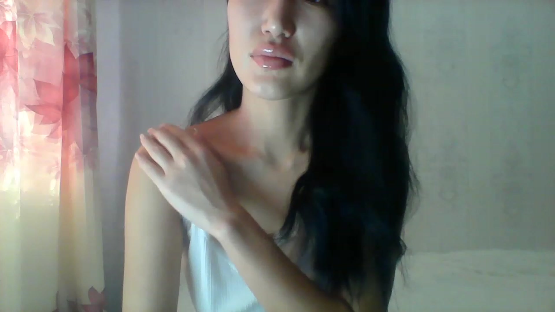 Gallery image thumbnail from SweetRo0mance's myfreecams stream on, 12/28/2022, 04:55 image 4 of 20