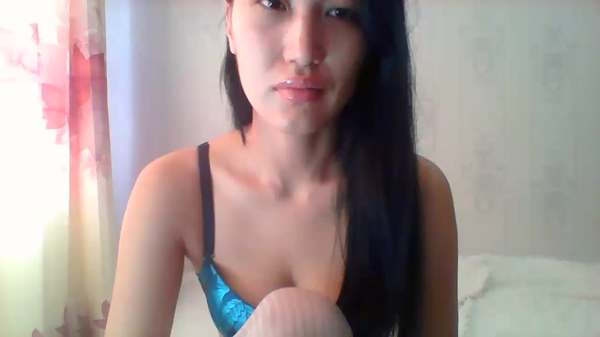 Gallery image thumbnail from SweetRo0mance's myfreecams stream on, 01/05/2023, 05:50 image 4 of 20
