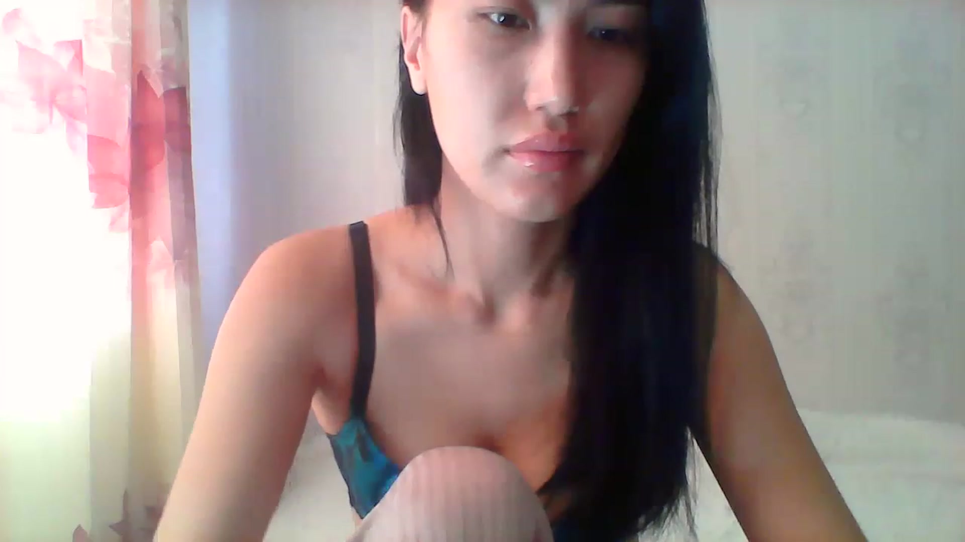 Gallery image thumbnail from SweetRo0mance's myfreecams stream on, 01/05/2023, 05:50 image 14 of 20