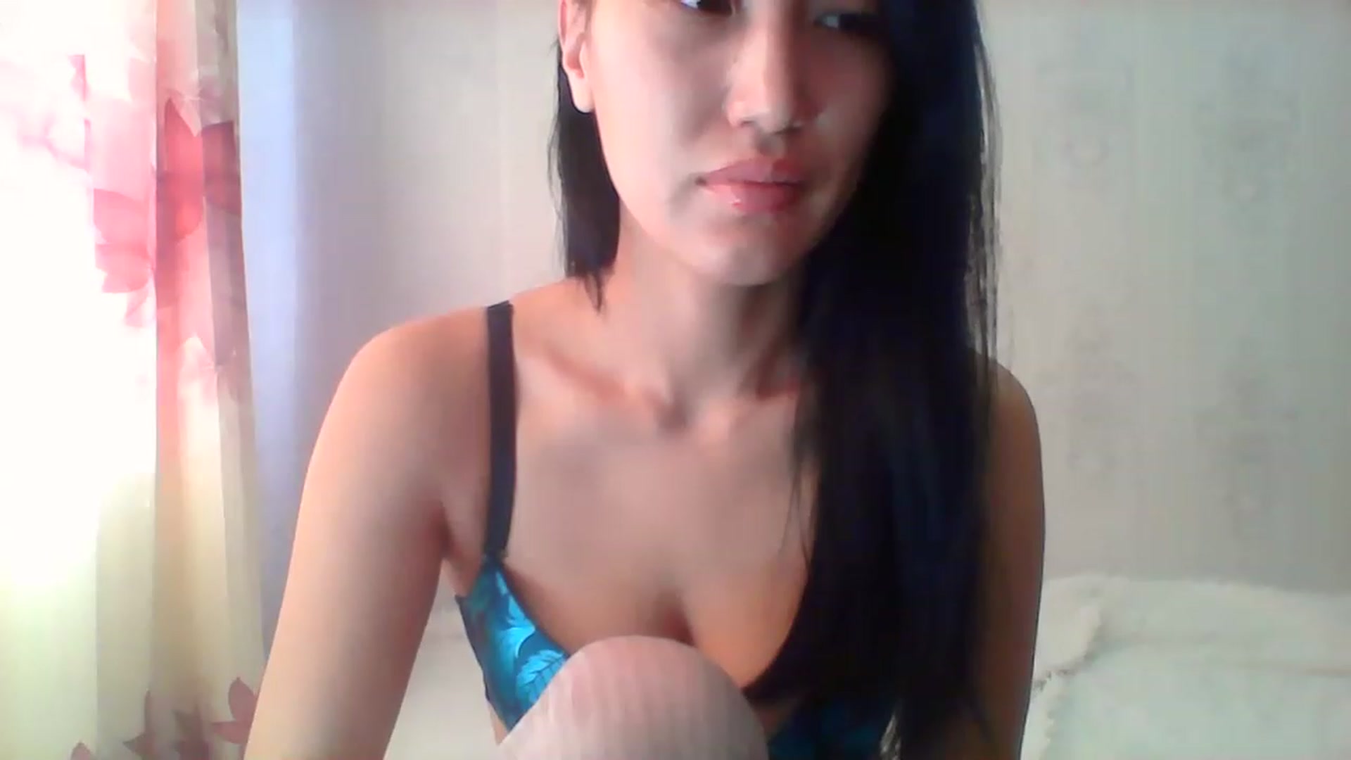 Gallery image thumbnail from SweetRo0mance's myfreecams stream on, 01/05/2023, 05:50 image 3 of 20