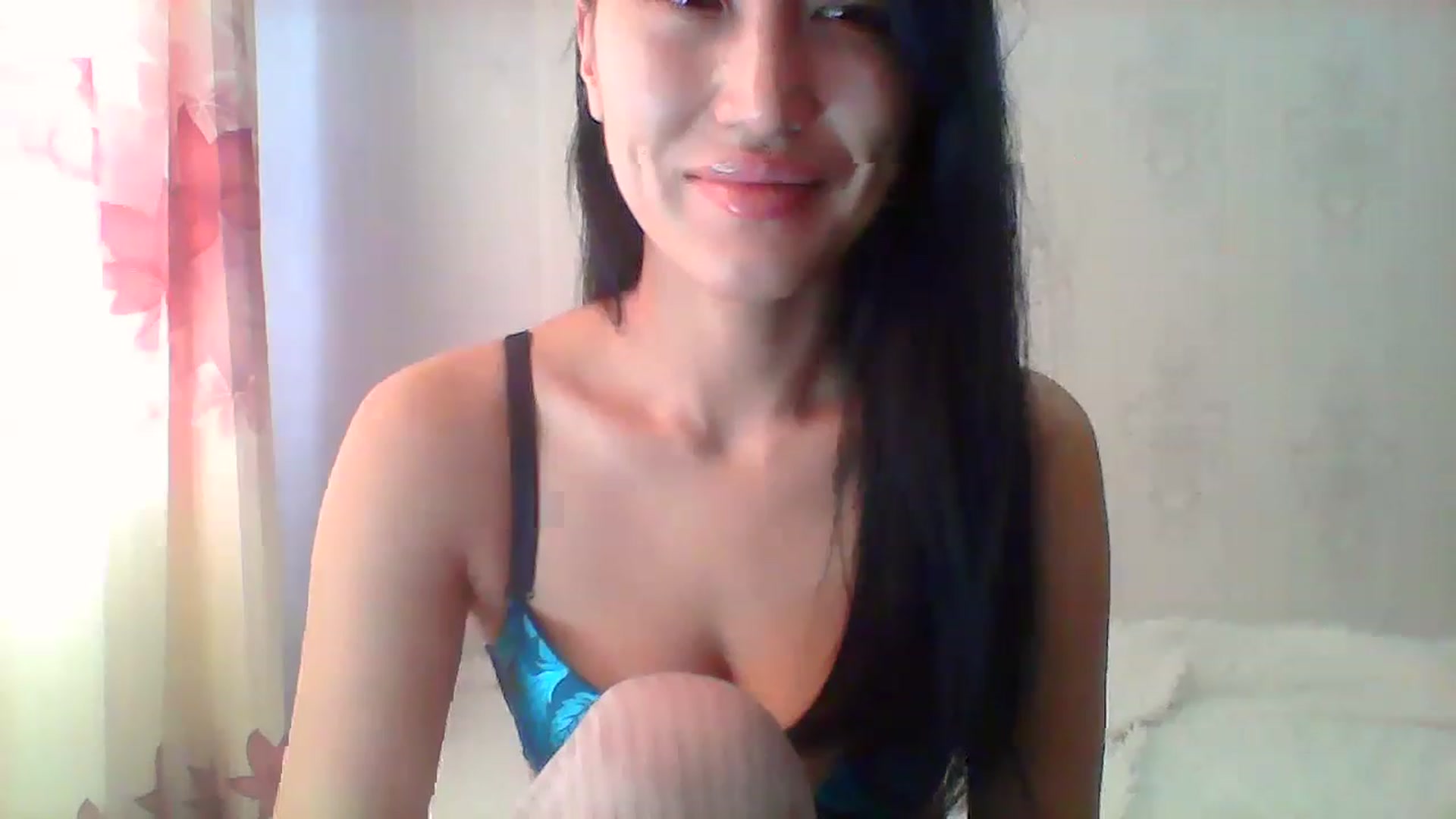 Gallery image thumbnail from SweetRo0mance's myfreecams stream on, 01/05/2023, 05:50 image 1 of 20