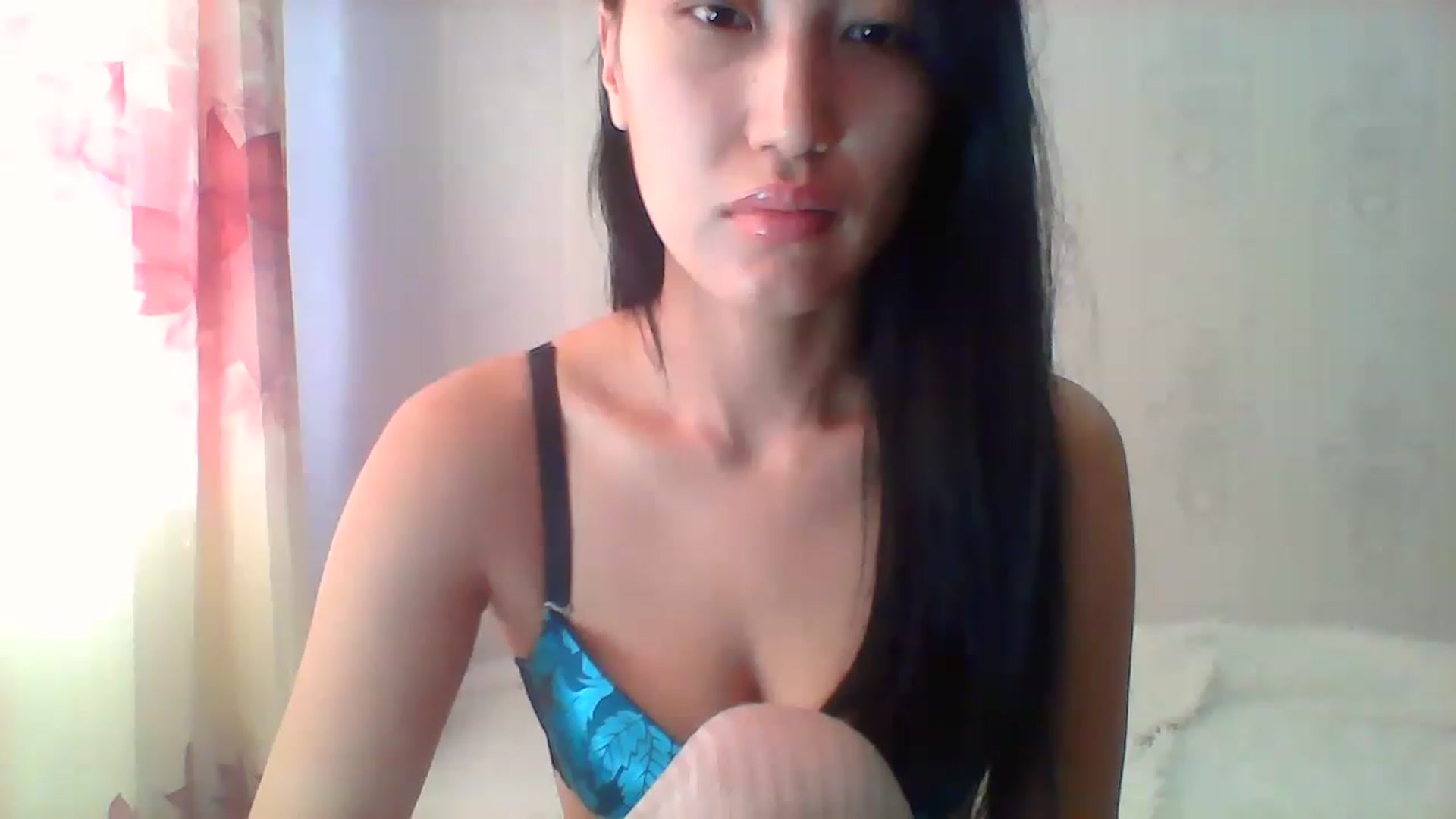 Gallery image thumbnail from SweetRo0mance's myfreecams stream on, 01/05/2023, 05:50 image 8 of 20