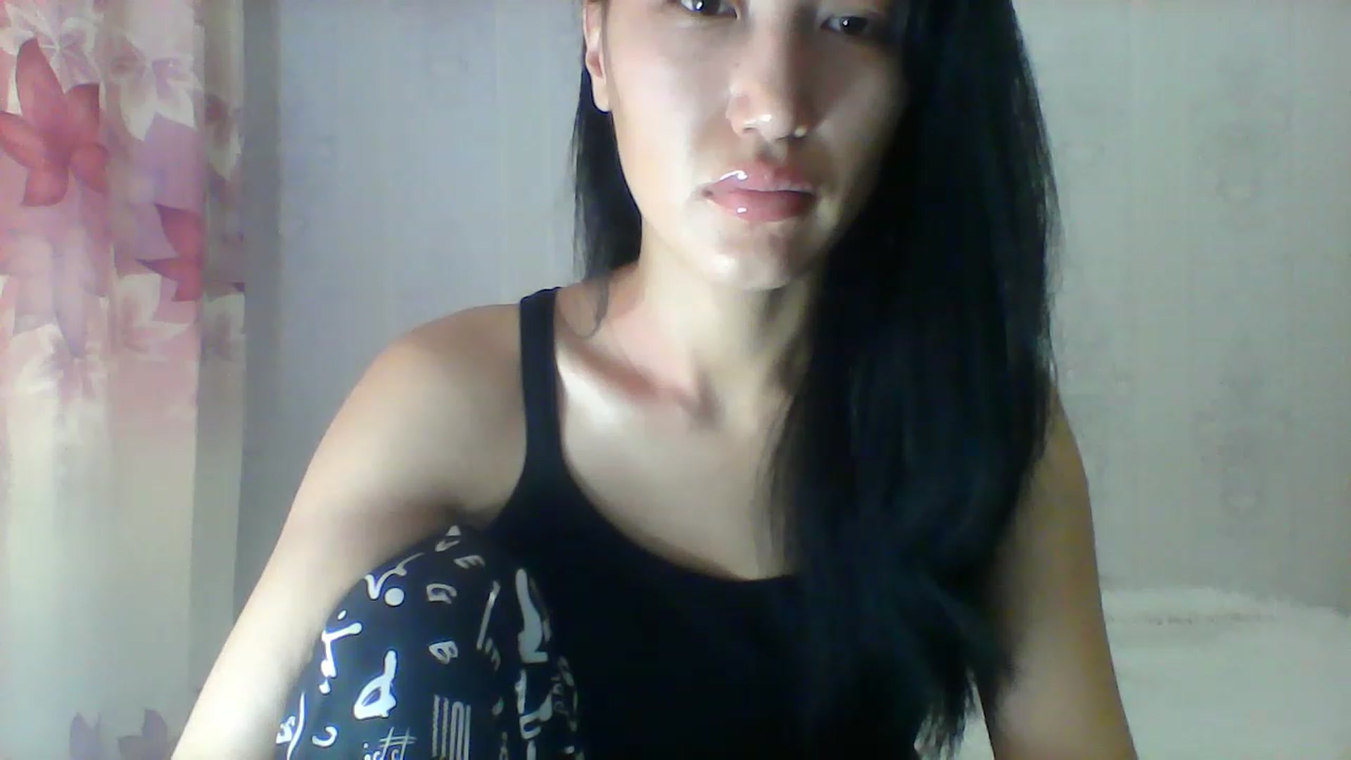 Gallery image thumbnail from SweetRo0mance's myfreecams stream on, 05/22/2023, 05:20 image 3 of 20