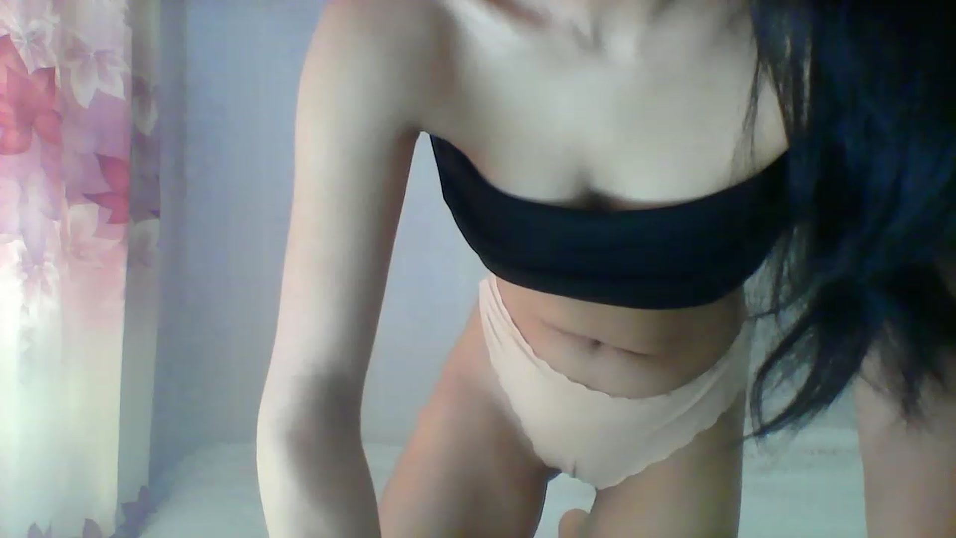 Gallery image thumbnail from SweetRo0mance's myfreecams stream on, 05/22/2023, 05:20 image 16 of 20
