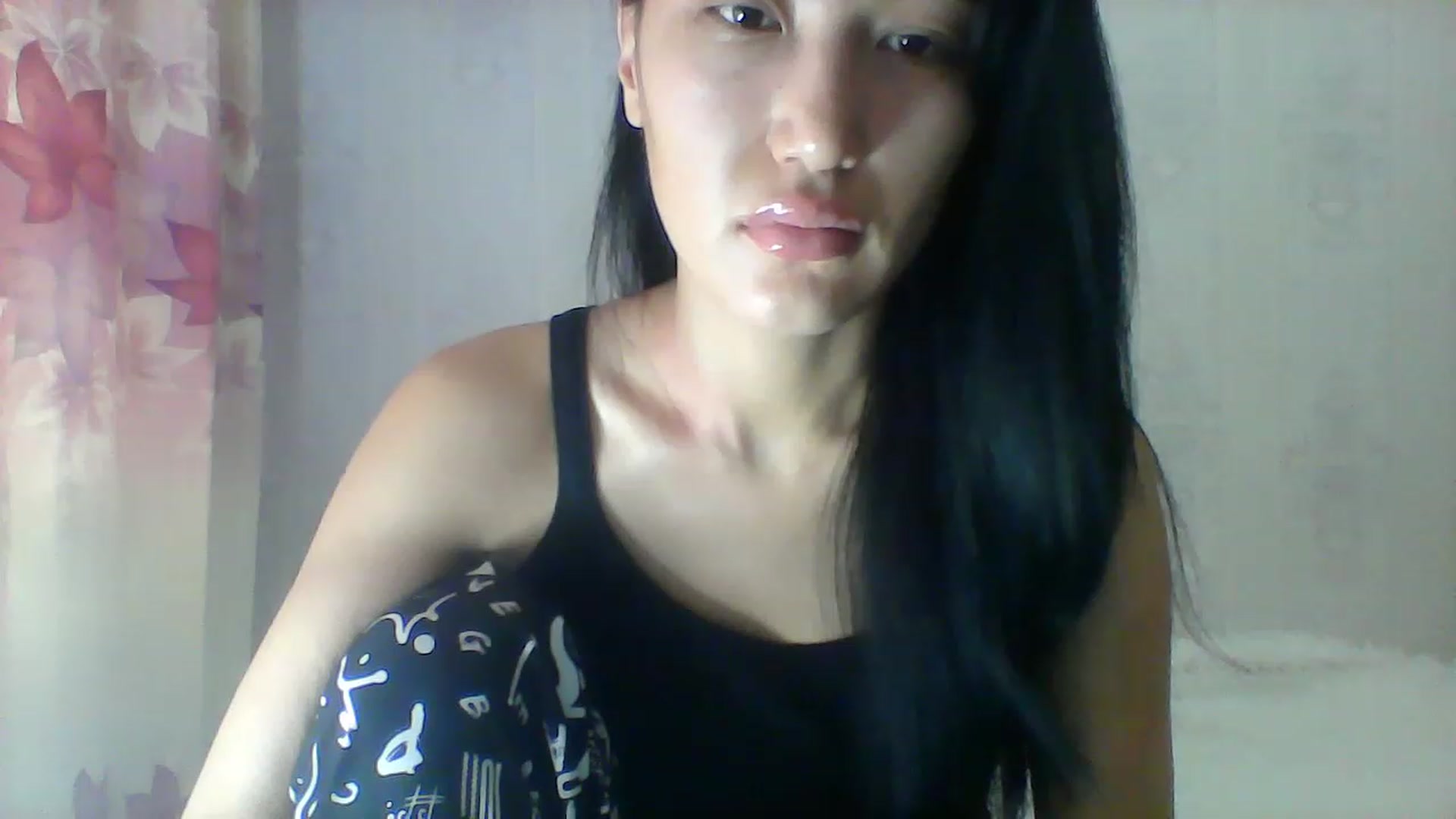 Gallery image thumbnail from SweetRo0mance's myfreecams stream on, 05/22/2023, 05:20 image 2 of 20