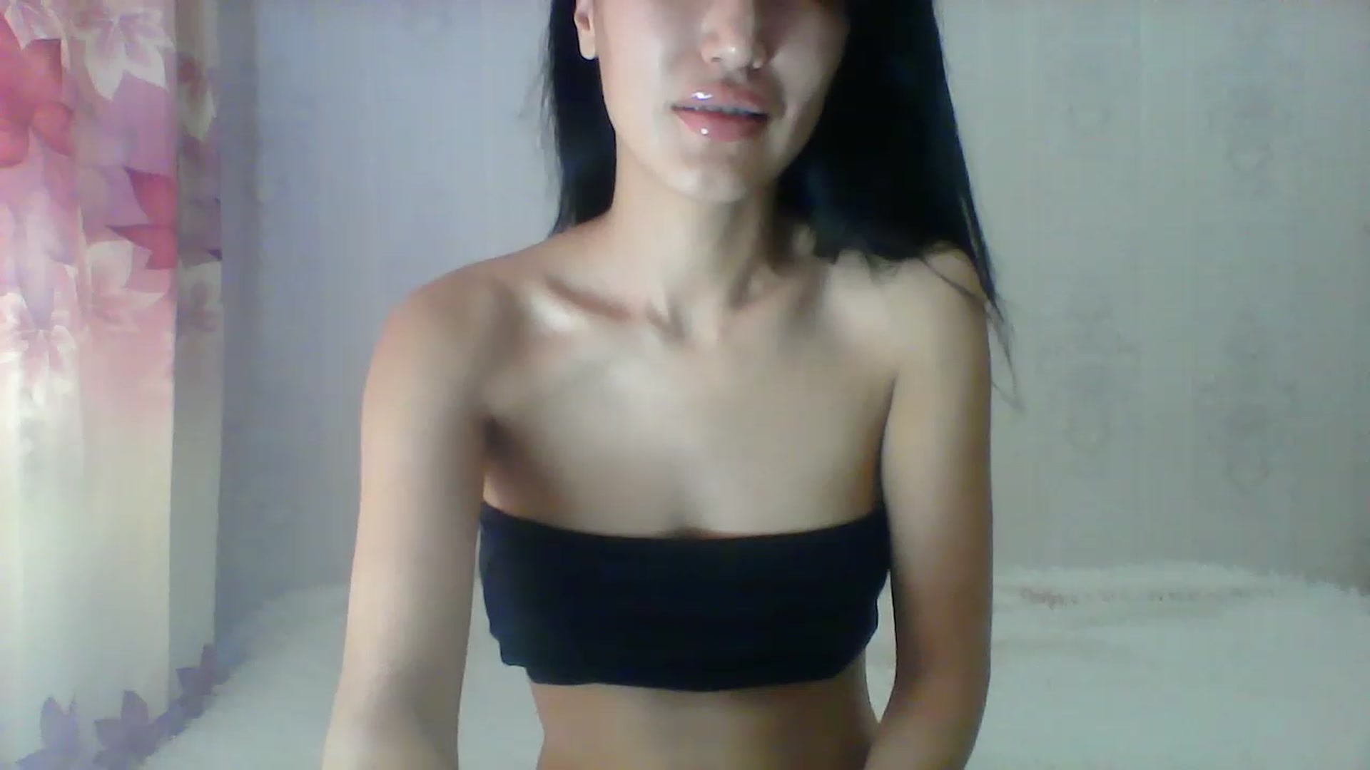 Gallery image thumbnail from SweetRo0mance's myfreecams stream on, 05/22/2023, 05:20 image 20 of 20