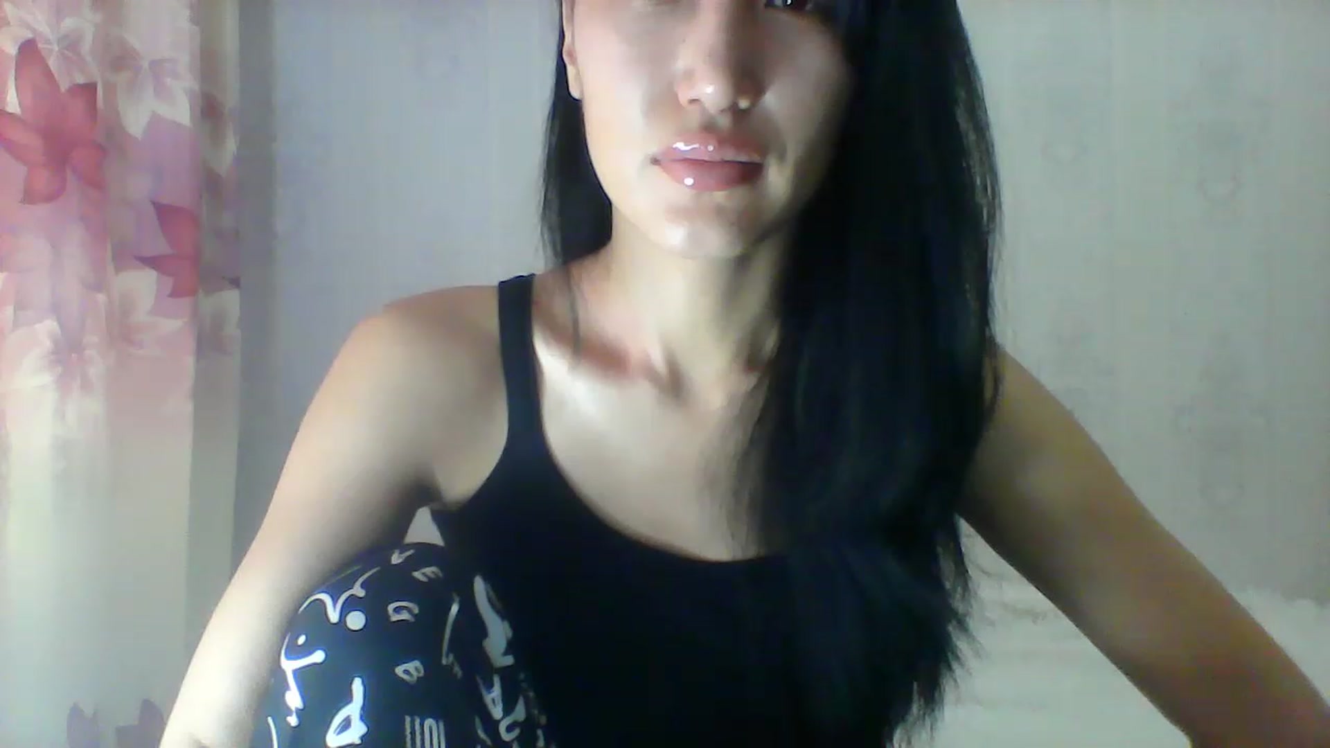 Gallery image thumbnail from SweetRo0mance's myfreecams stream on, 05/22/2023, 05:20 image 5 of 20