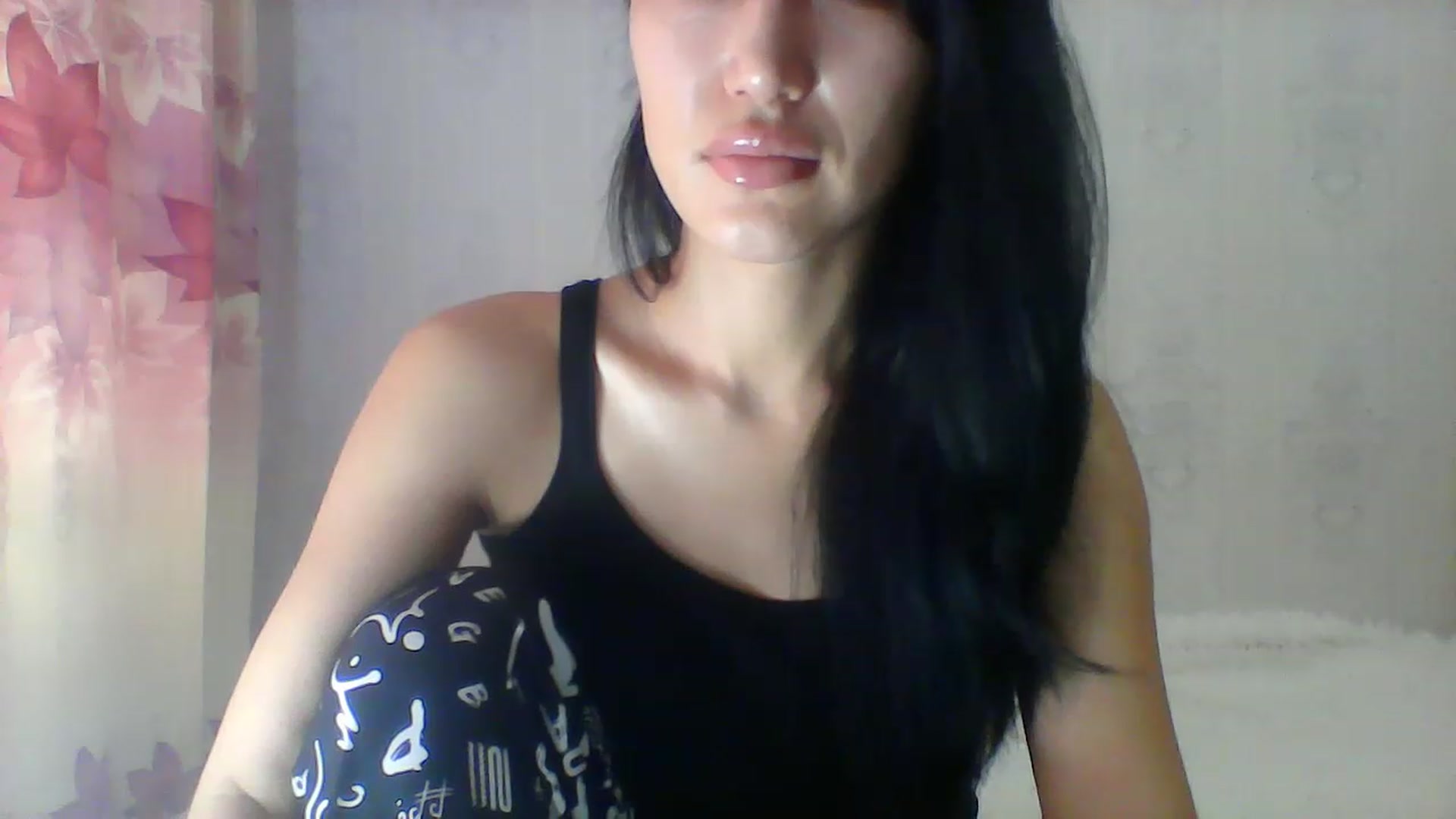 Gallery image thumbnail from SweetRo0mance's myfreecams stream on, 05/22/2023, 05:20 image 12 of 20