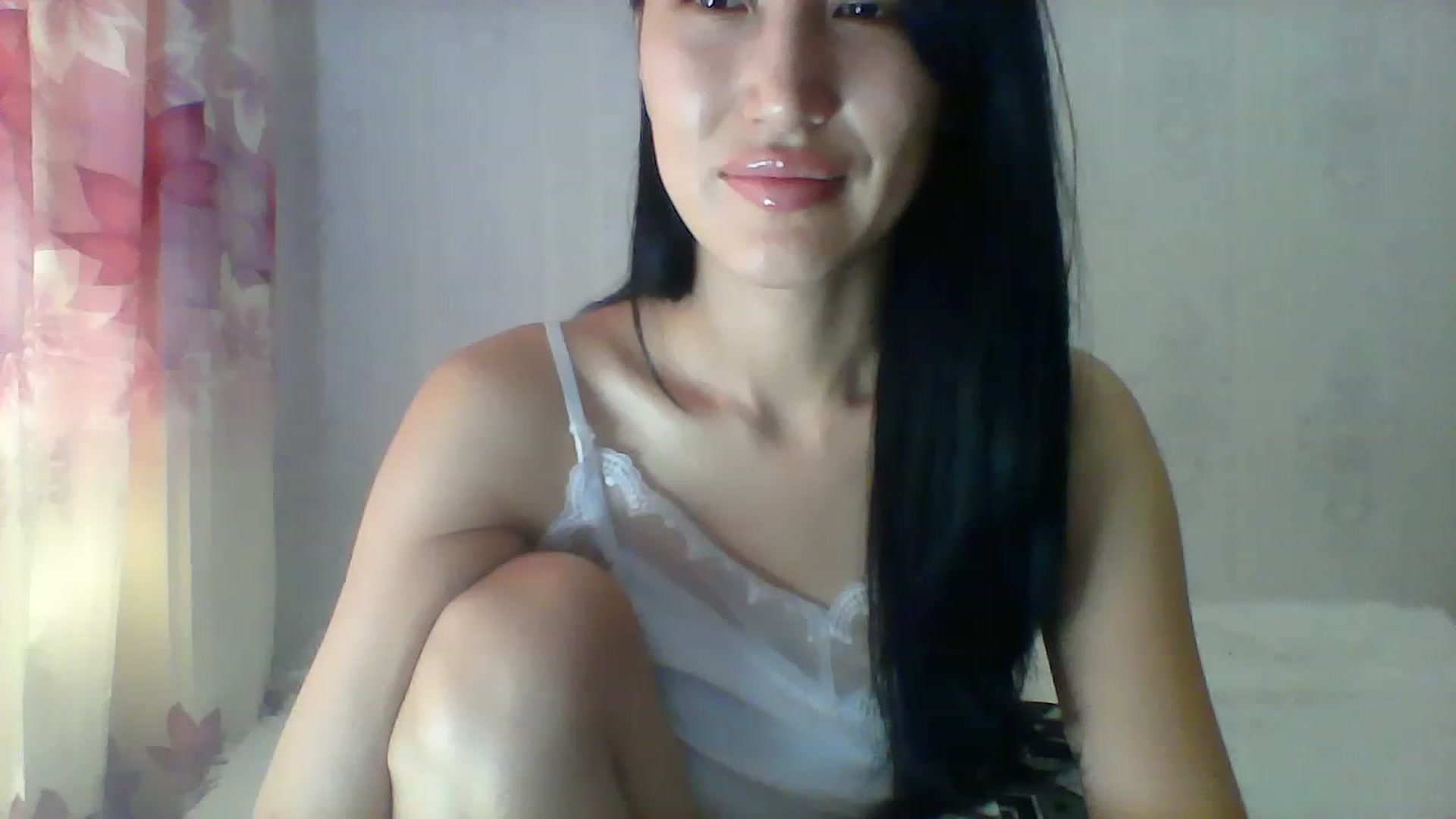 Gallery image thumbnail from SweetRo0mance's myfreecams stream on, 06/06/2023, 05:54 image 15 of 20