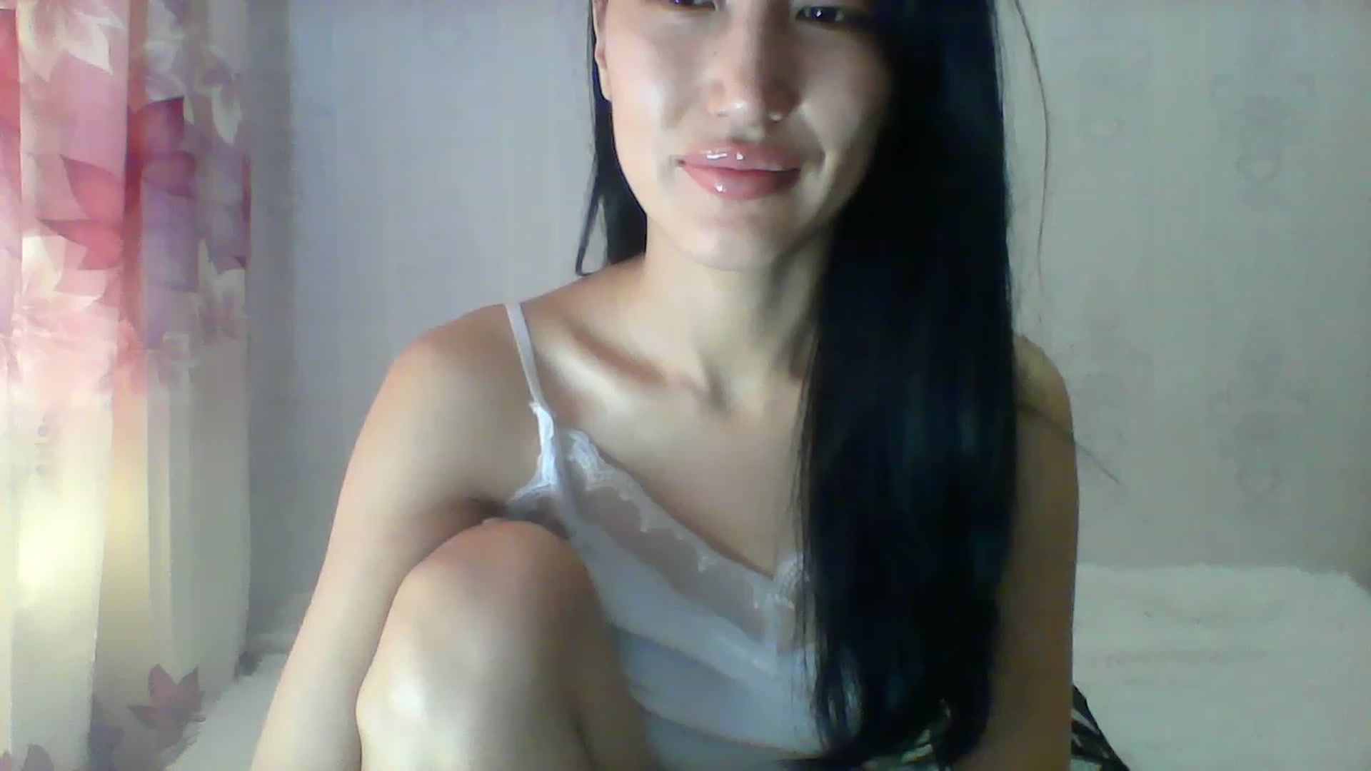 Gallery image thumbnail from SweetRo0mance's myfreecams stream on, 06/06/2023, 05:54 image 2 of 20