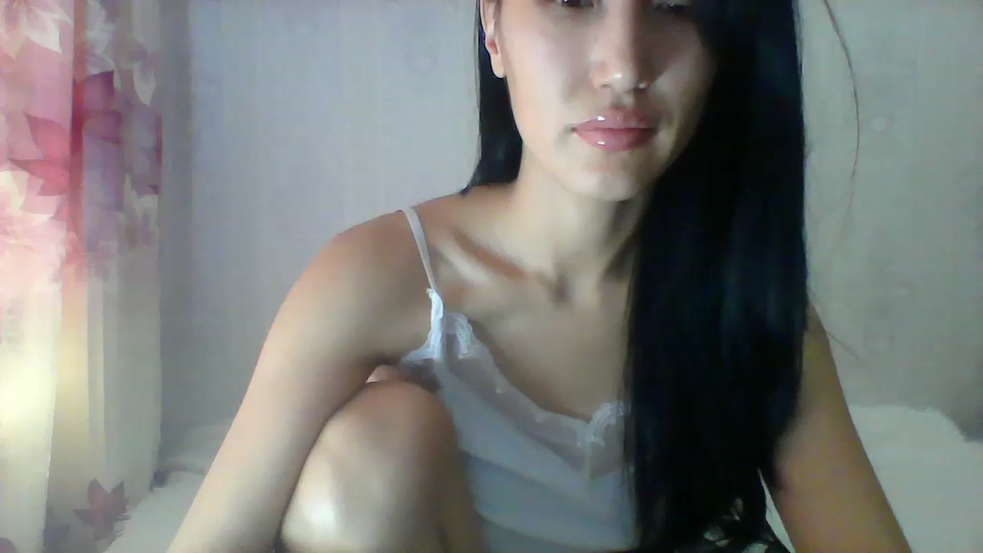 Gallery image thumbnail from SweetRo0mance's myfreecams stream on, 06/06/2023, 05:54 image 1 of 20