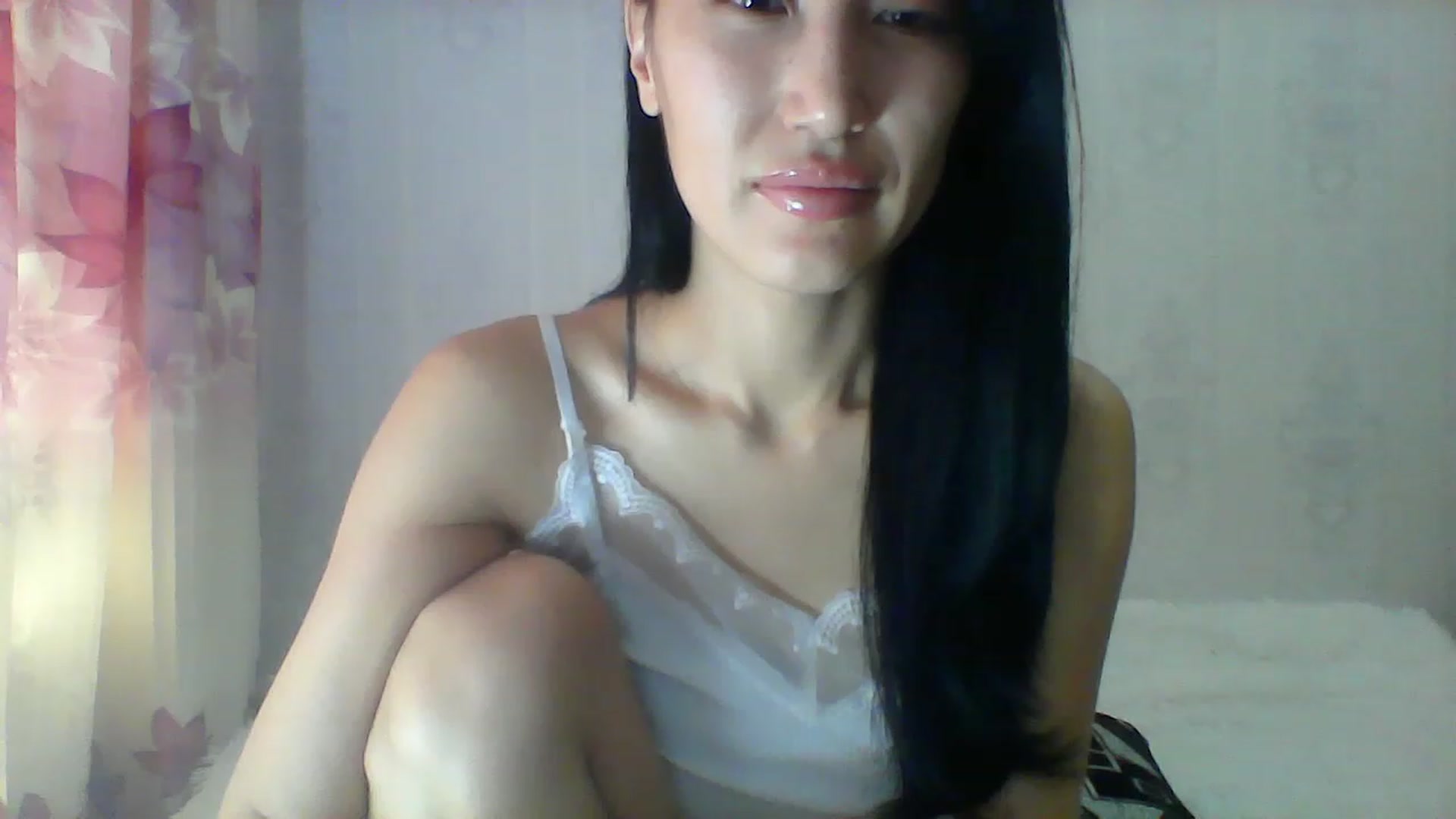 Gallery image thumbnail from SweetRo0mance's myfreecams stream on, 06/06/2023, 05:54 image 11 of 20